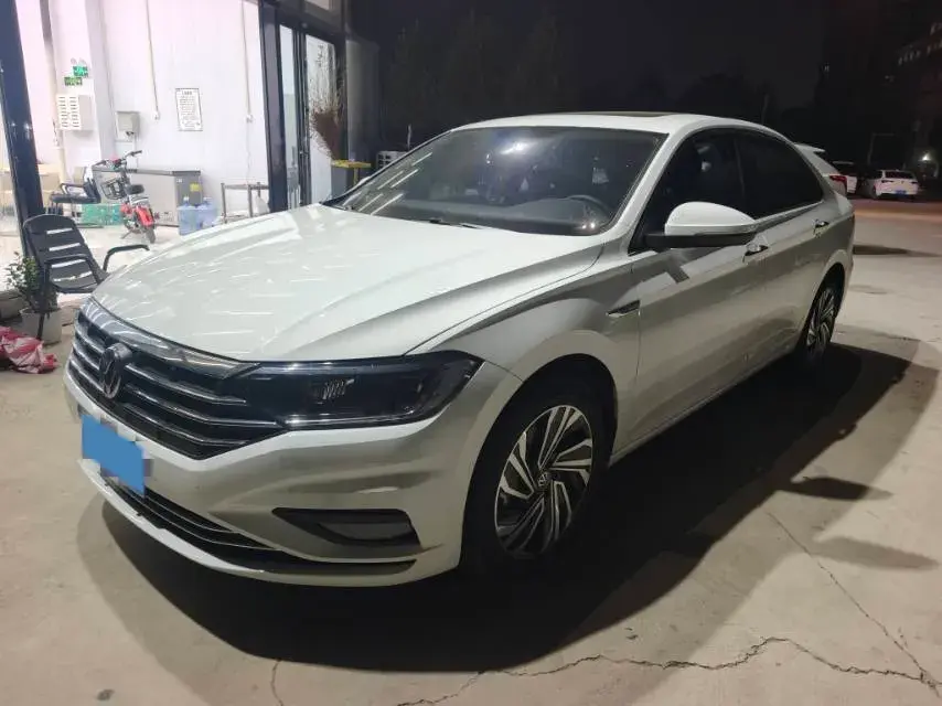 2021 VOLKSWAGEN SAGITAR view 1
