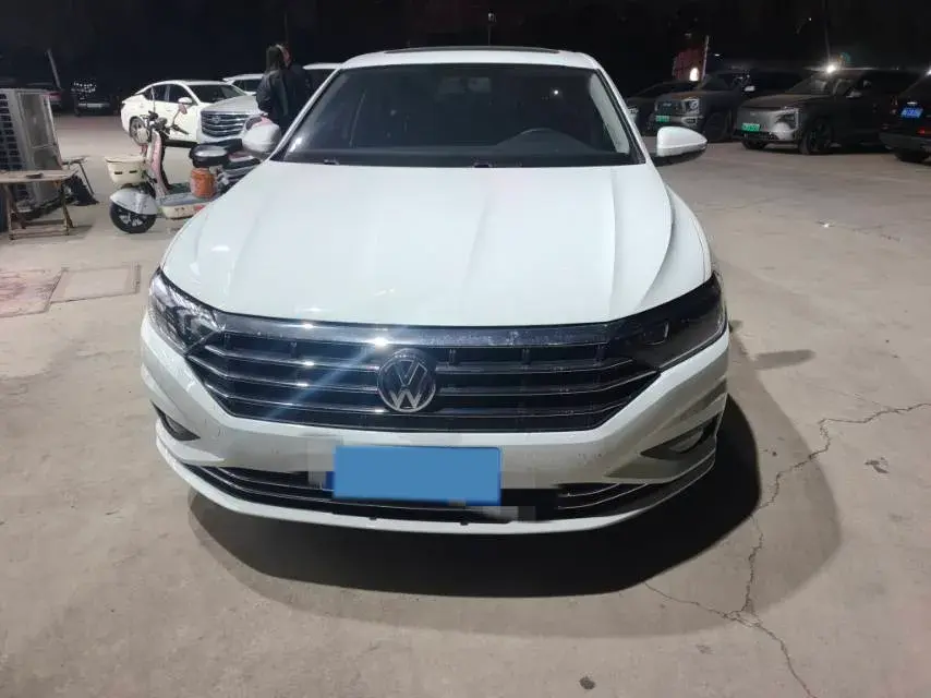 2021 VOLKSWAGEN SAGITAR thumbnail 2