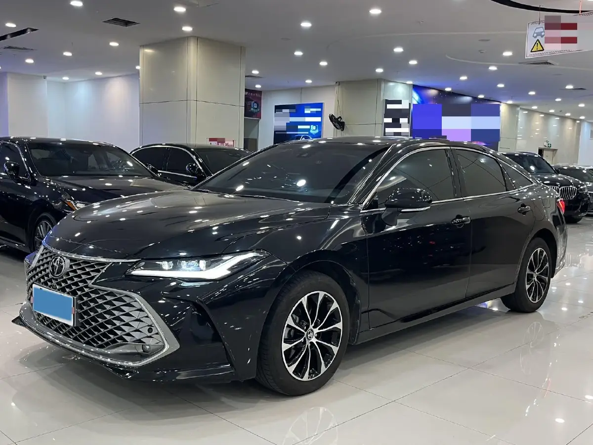 2023 Toyota Avalon 2.0L 177HP L4 CVT