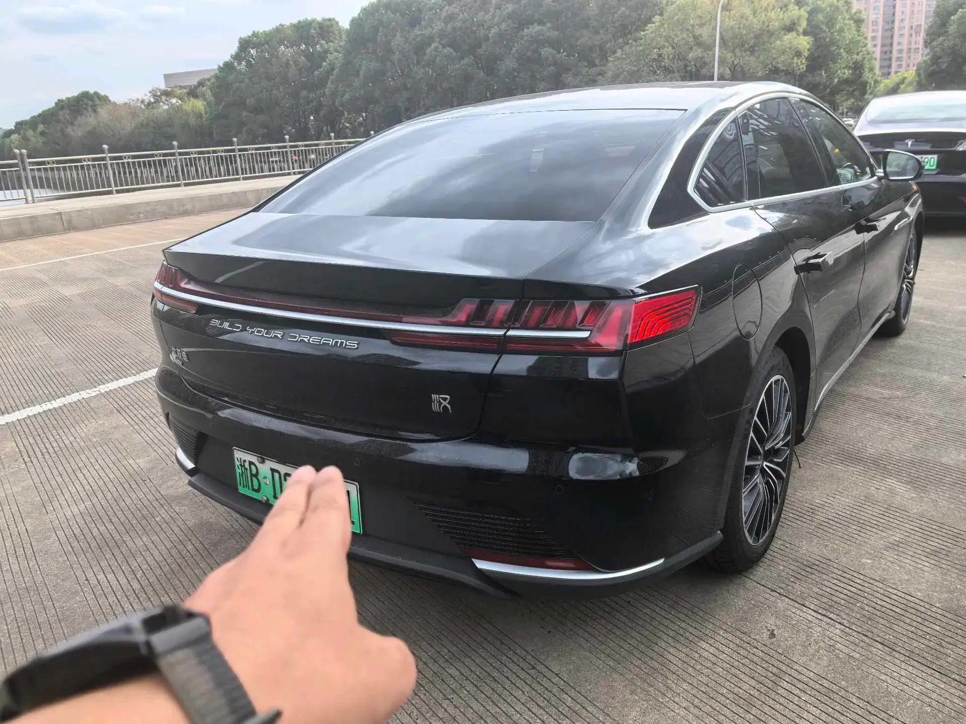 2020 BYD HAN thumbnail 2