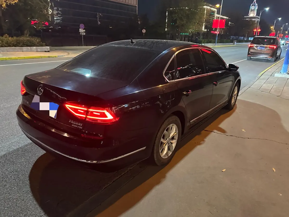 2017 Volkswagen Passat 1.8T 180HP L4 7DCT,autocango,china used car exporter,china ev exporter,chinese used car exporter,chinese used ev exporter