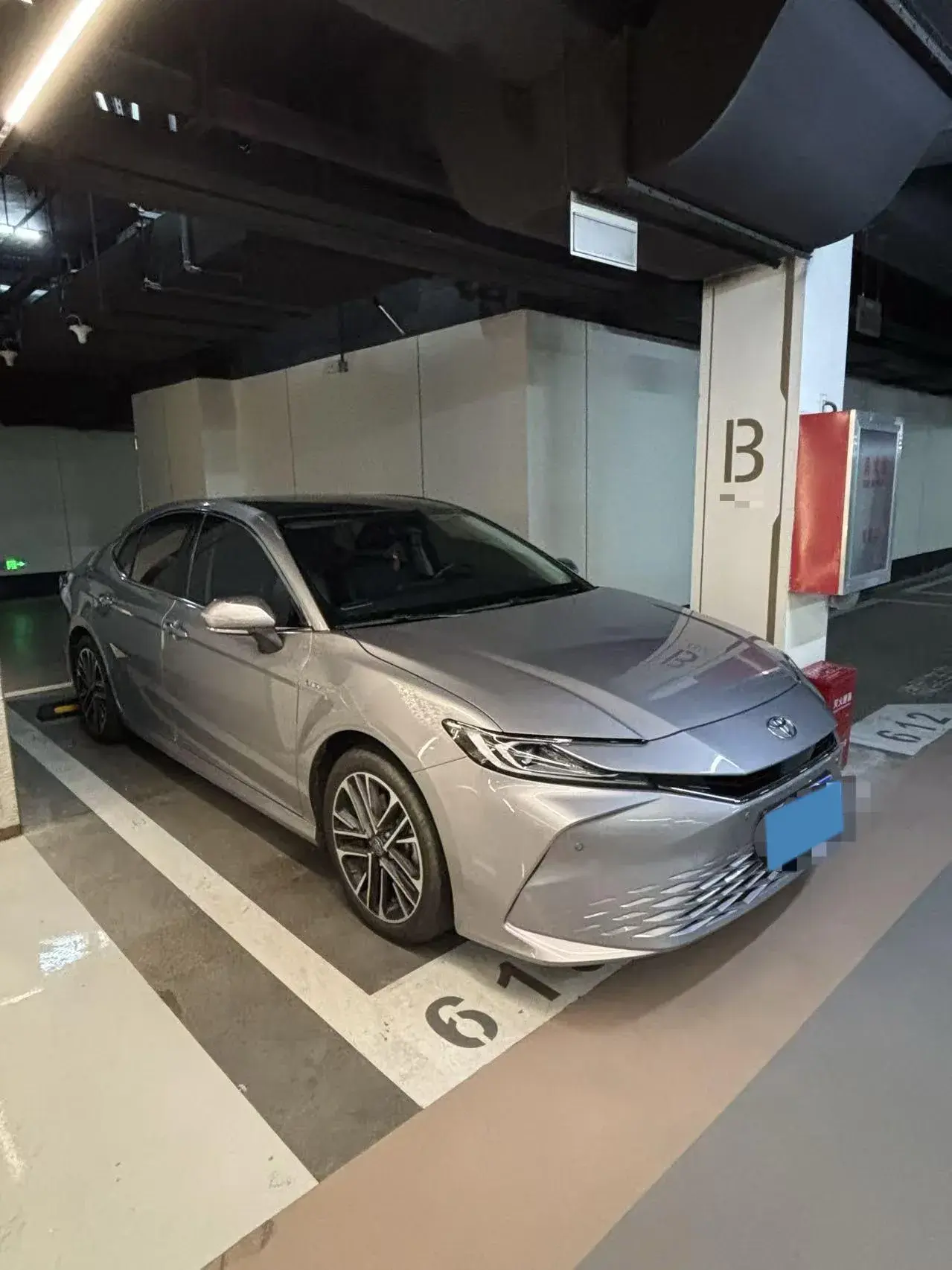 2024 TOYOTA CAMRY thumbnail 2