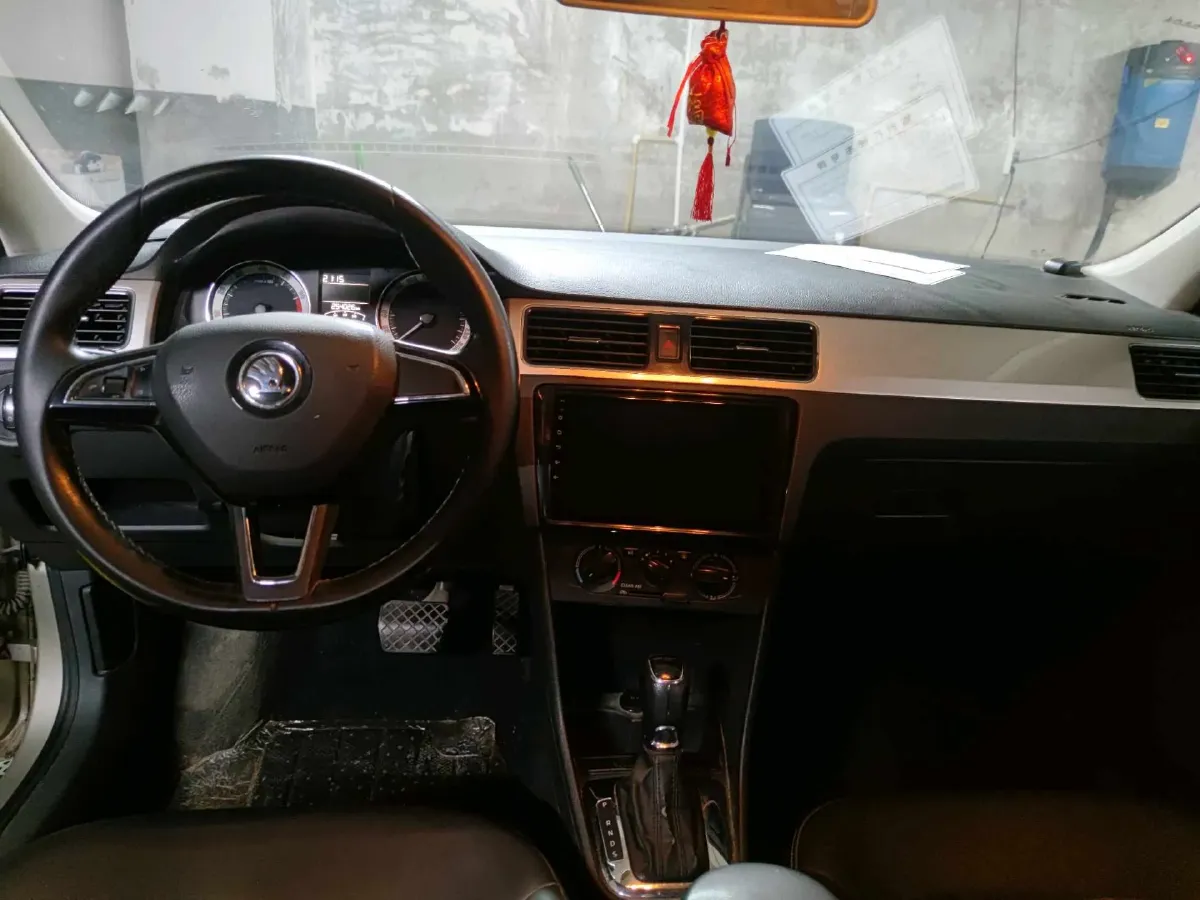 2018 Skoda Rapid 1.6L 110HP L4 6AT,autocango,china used car exporter,china ev exporter,chinese used car exporter,chinese used ev exporter