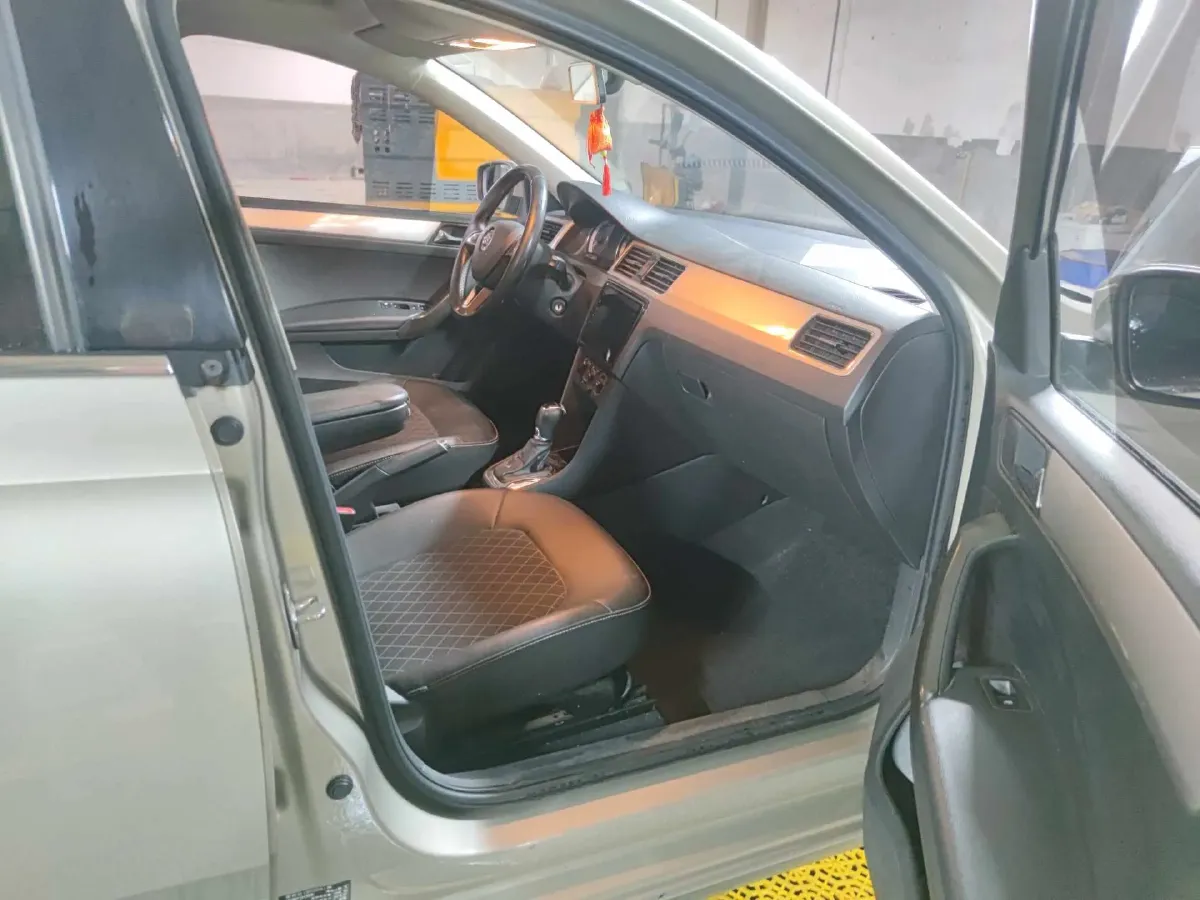 2018 Skoda Rapid 1.6L 110HP L4 6AT,autocango,china used car exporter,china ev exporter,chinese used car exporter,chinese used ev exporter