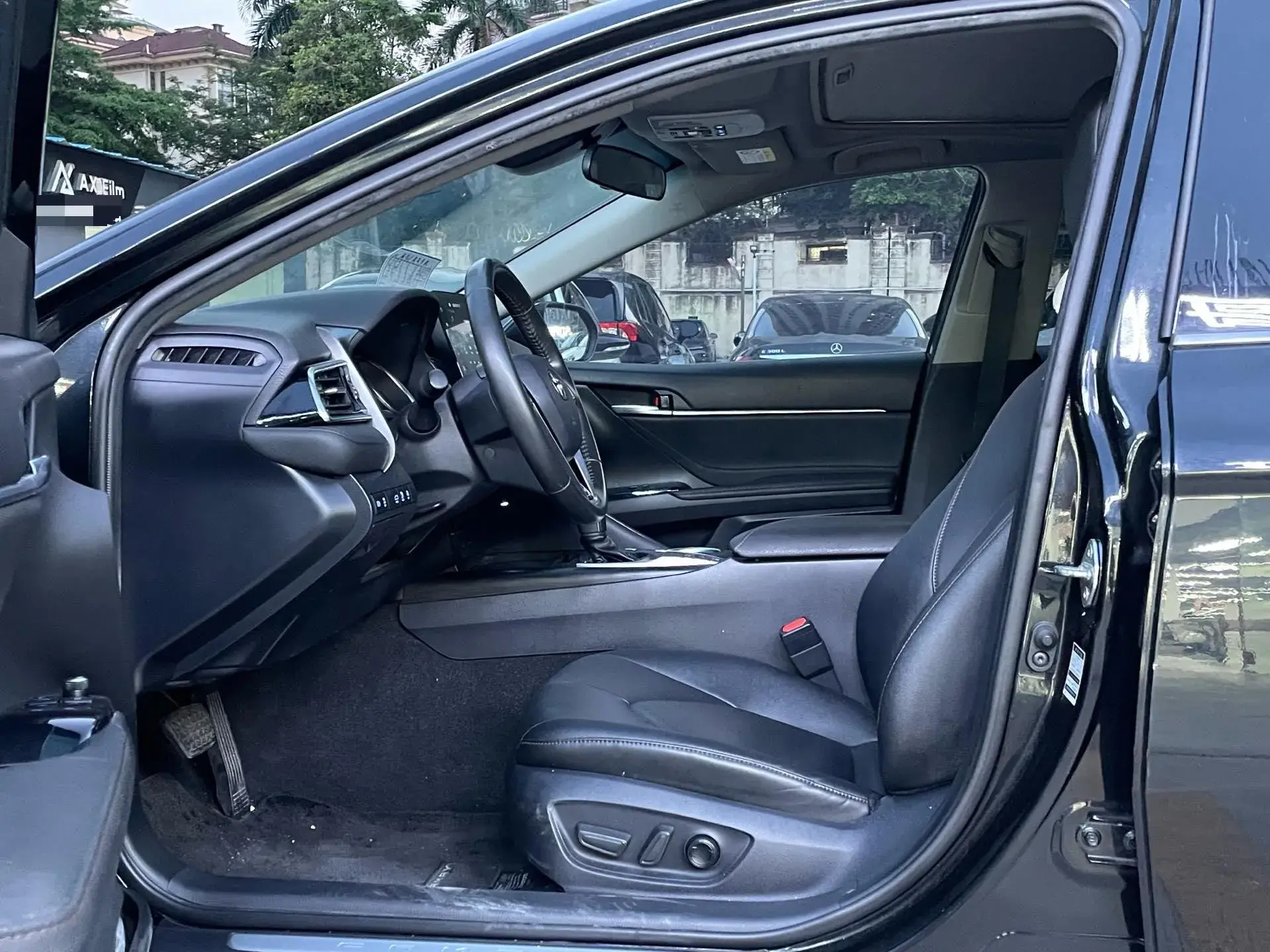 2021 TOYOTA CAMRY thumbnail 2