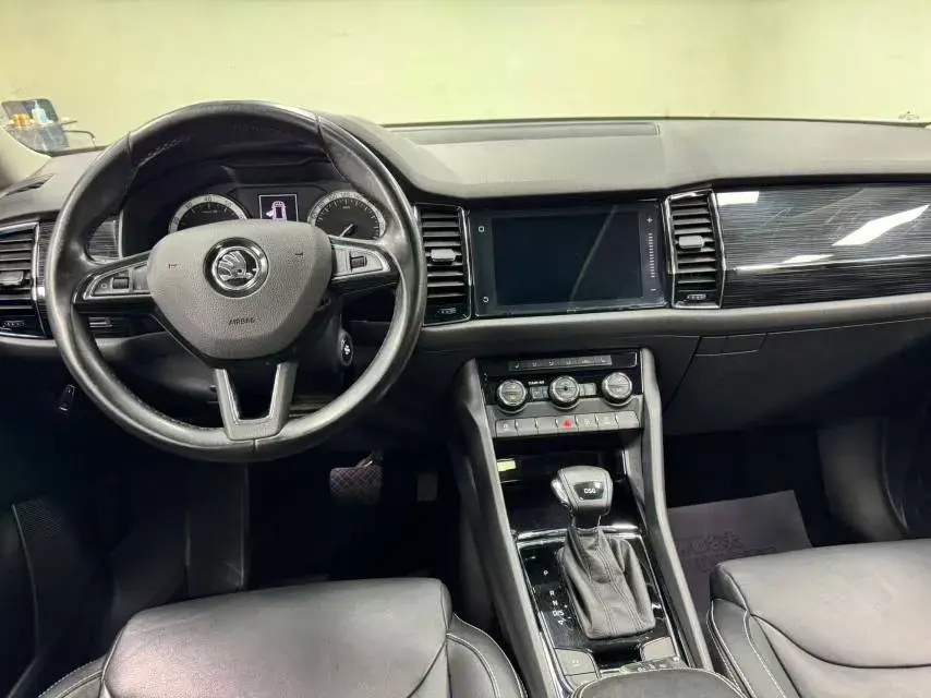 2018 SKODA KODIAK thumbnail 3