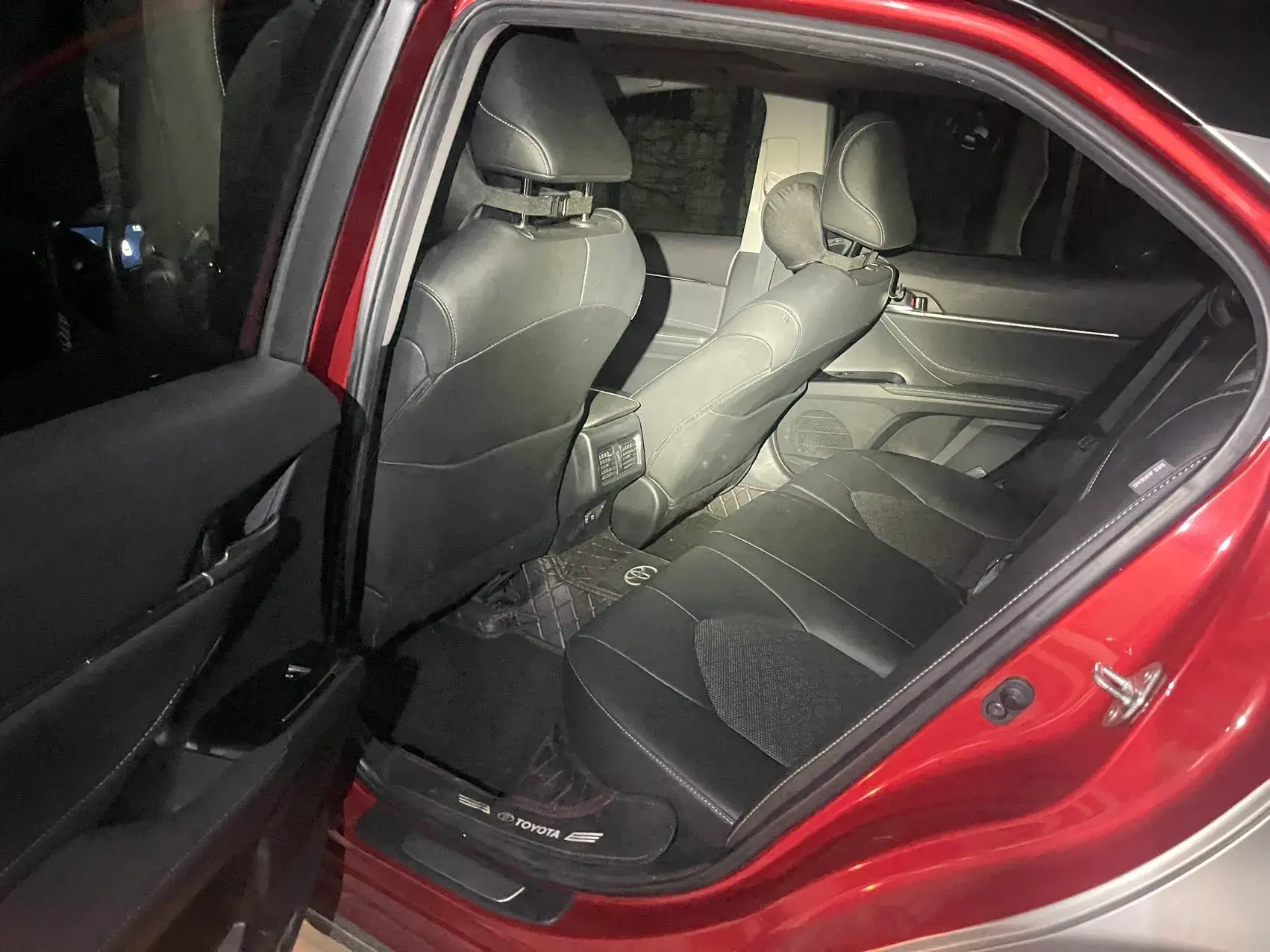 2019 TOYOTA CAMRY thumbnail 3