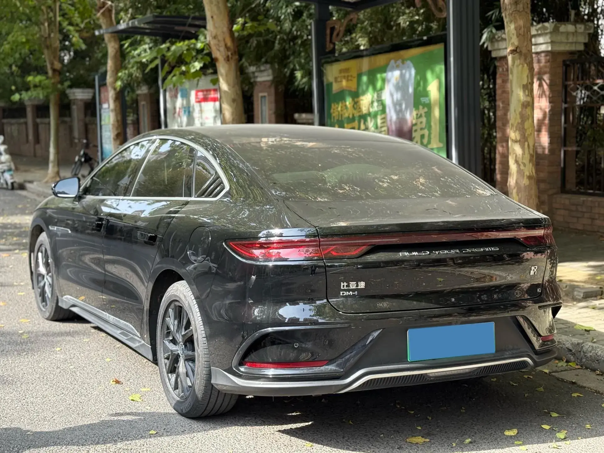 2022 BYD HAN thumbnail 3