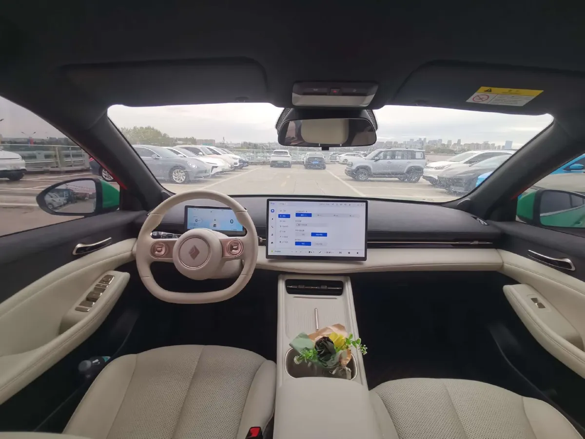 2024 BaoJun Cloud Sea BEV 69.2KWH,autocango,china used car exporter,china ev exporter,chinese used car exporter,chinese used ev exporter