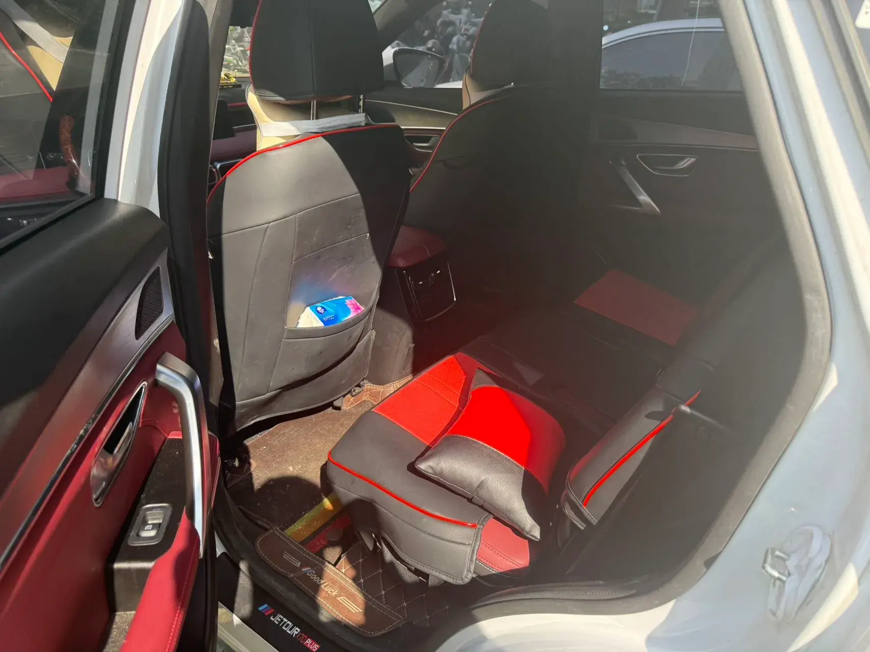 2024 JETOUR X70 thumbnail 4