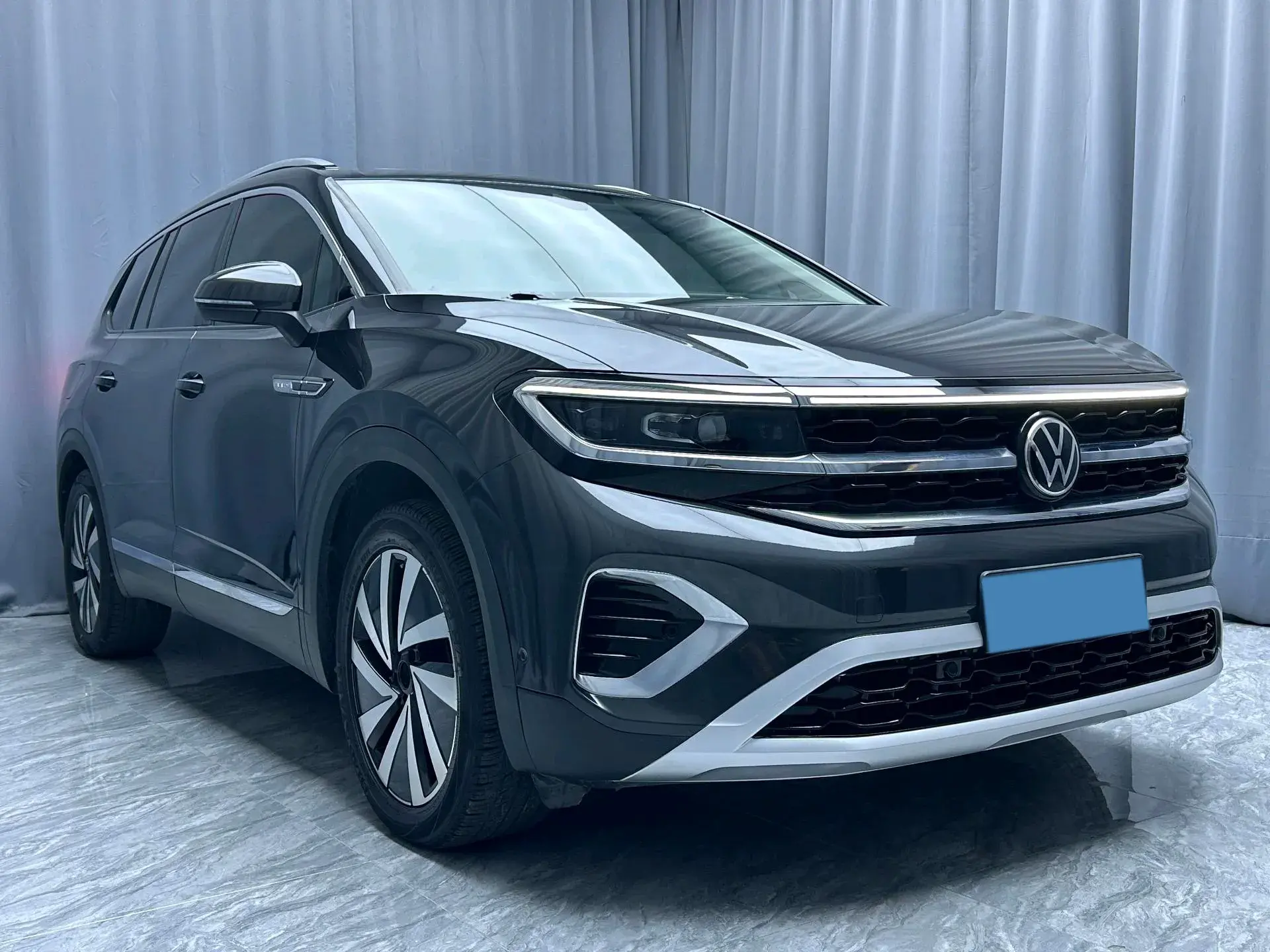 2021 VOLKSWAGEN TALAGON thumbnail 3