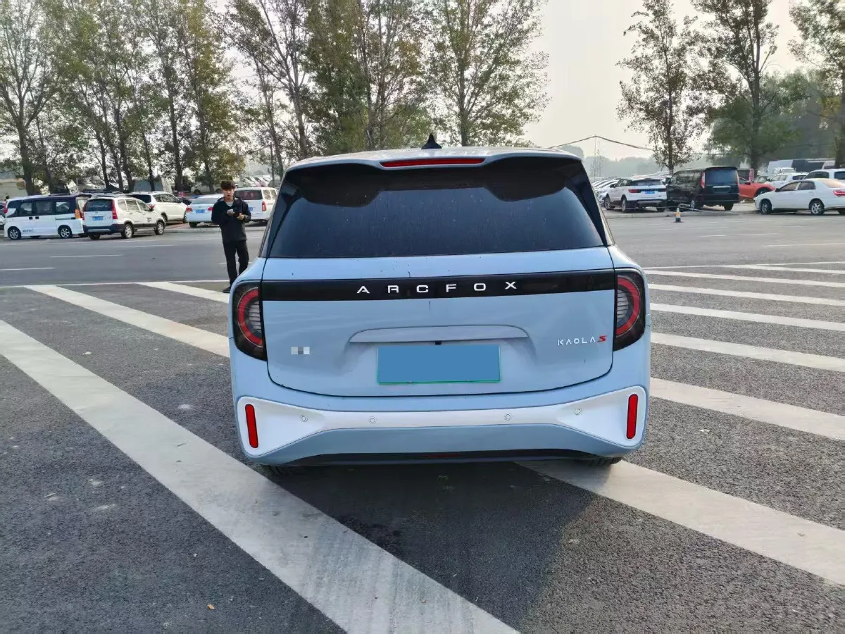 2024 ARCFOX KAOLA BEV 58.8KWH,autocango,china used car exporter,china ev exporter,chinese used car exporter,chinese used ev exporter