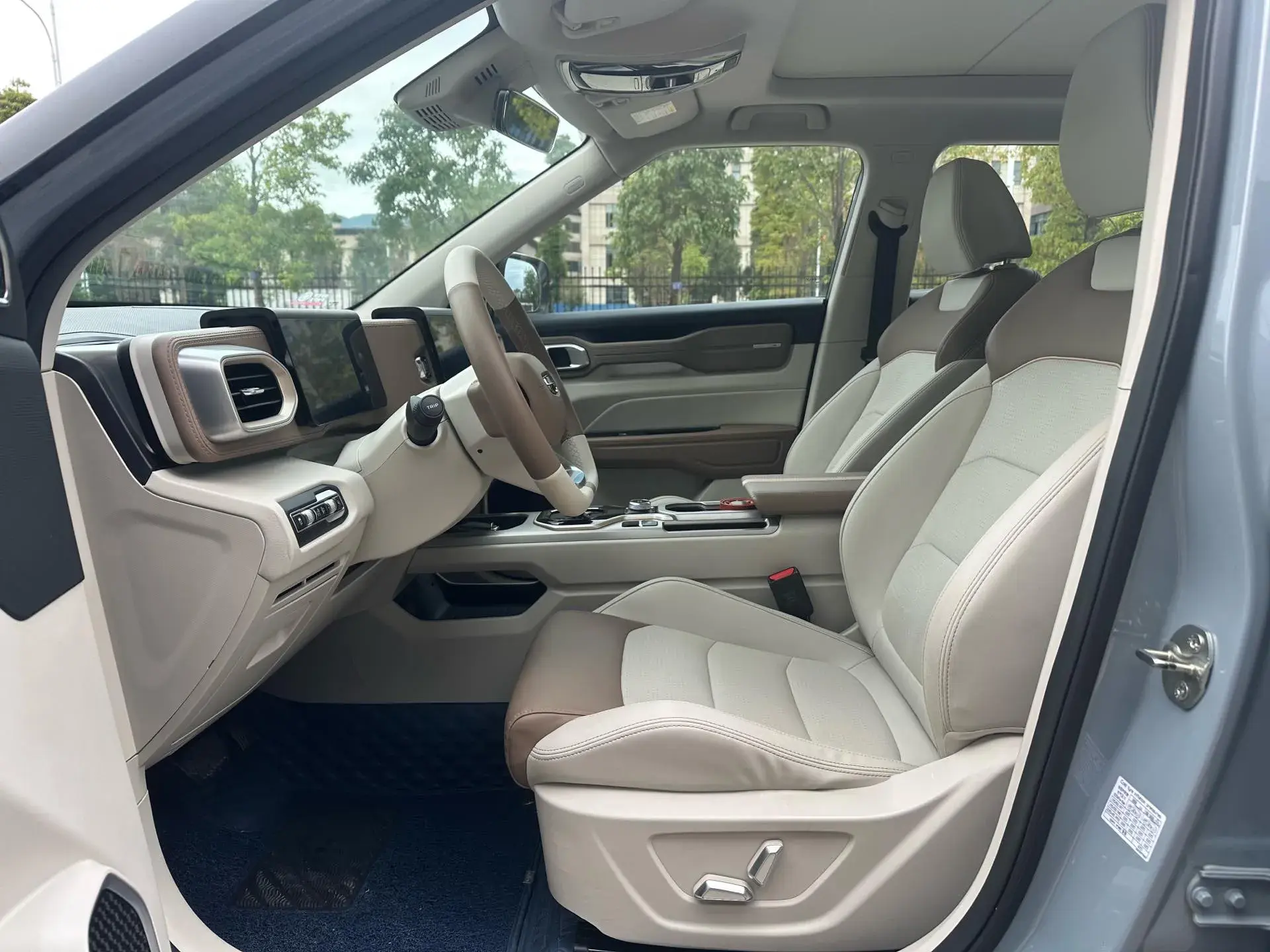 2020 GEELY ICON thumbnail 4