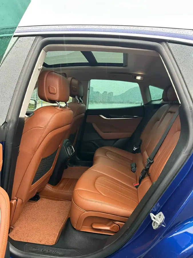 2018 Maserati Levante 3.0T 350HP V6 8AT,autocango,china used car exporter,china ev exporter,chinese used car exporter,chinese used ev exporter