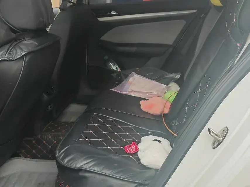 2023 VOLKSWAGEN BORA thumbnail 3