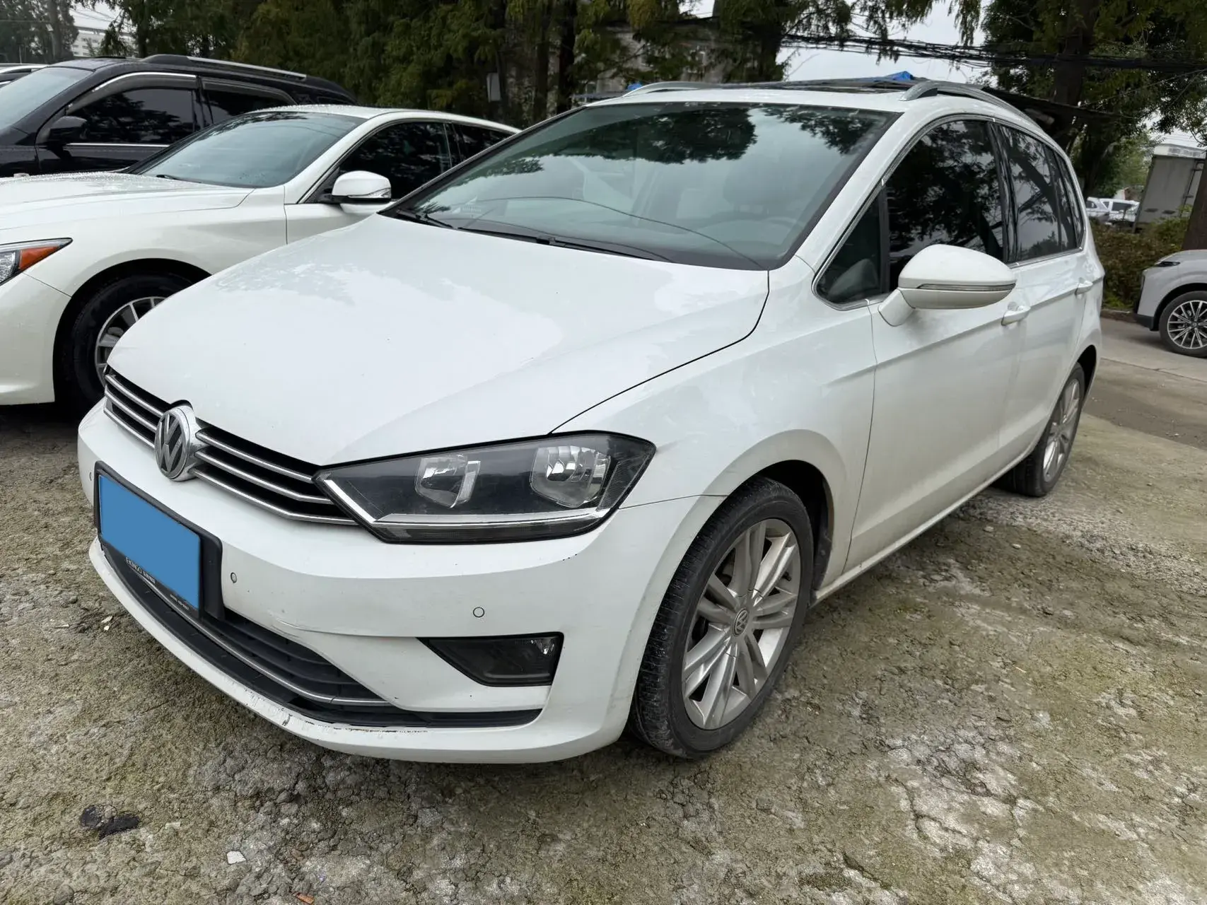 2018 VOLKSWAGEN GOLF view 1