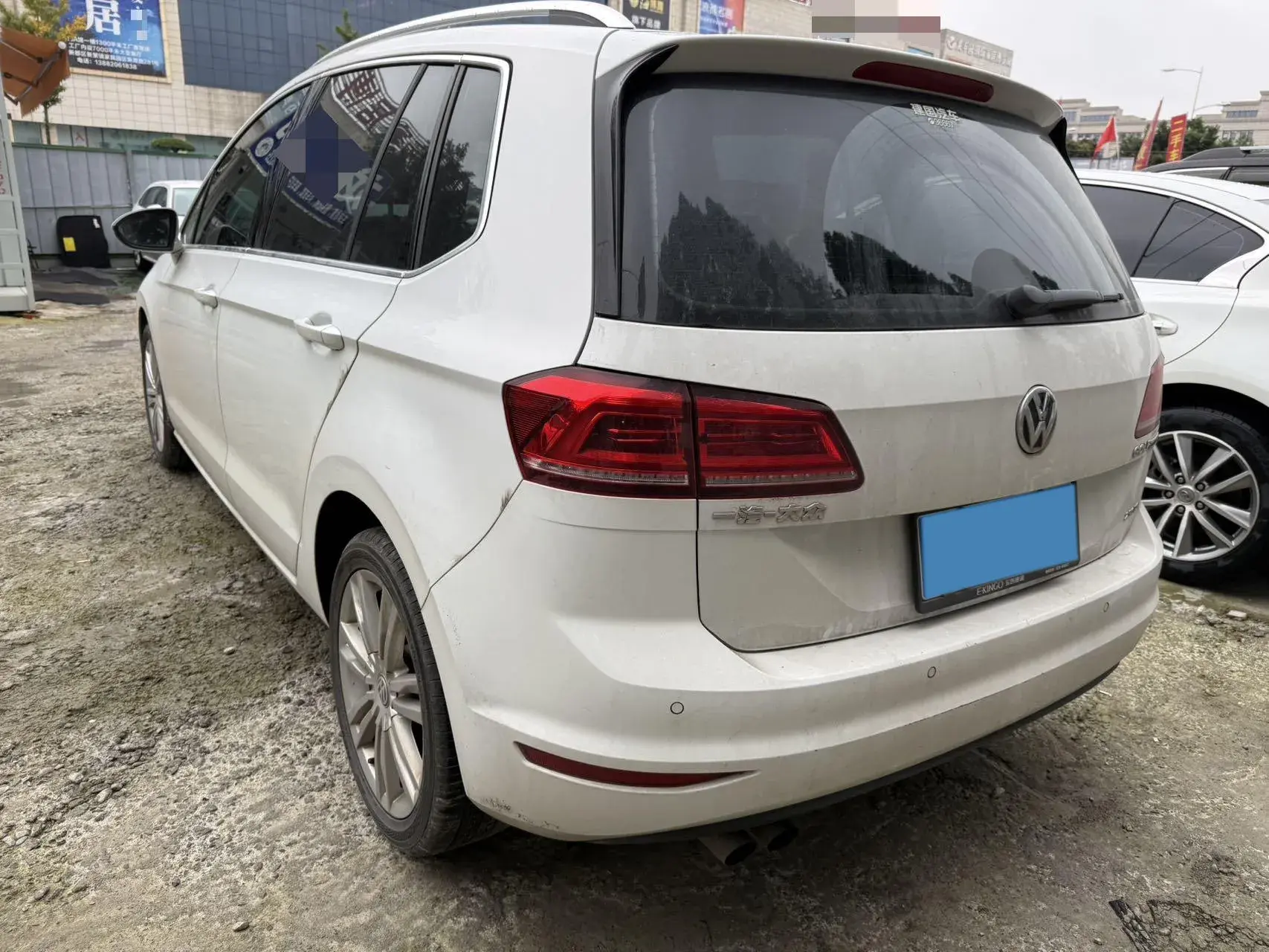 2018 VOLKSWAGEN GOLF thumbnail 3