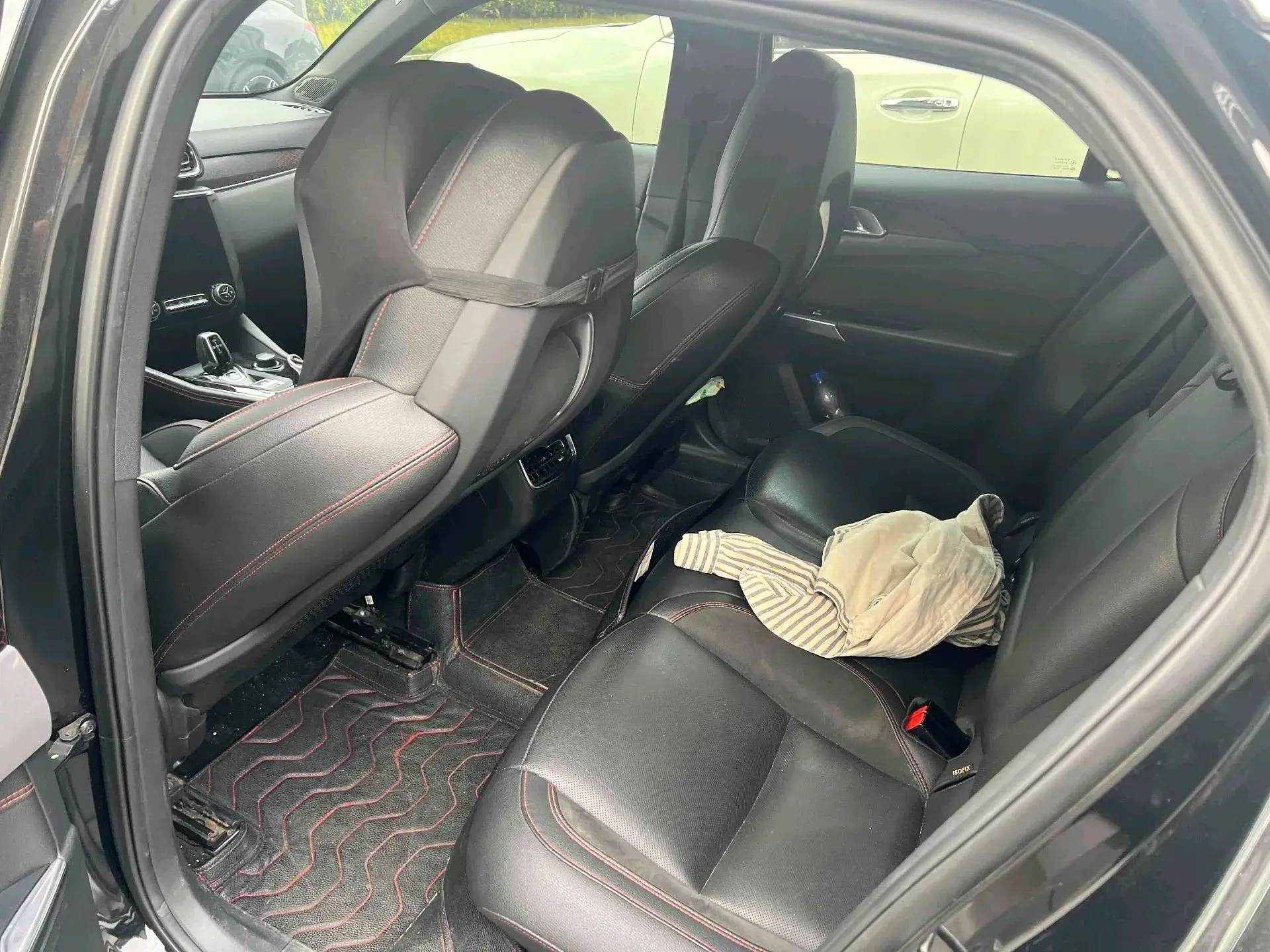 2019 LYNK&CO 03 thumbnail 3