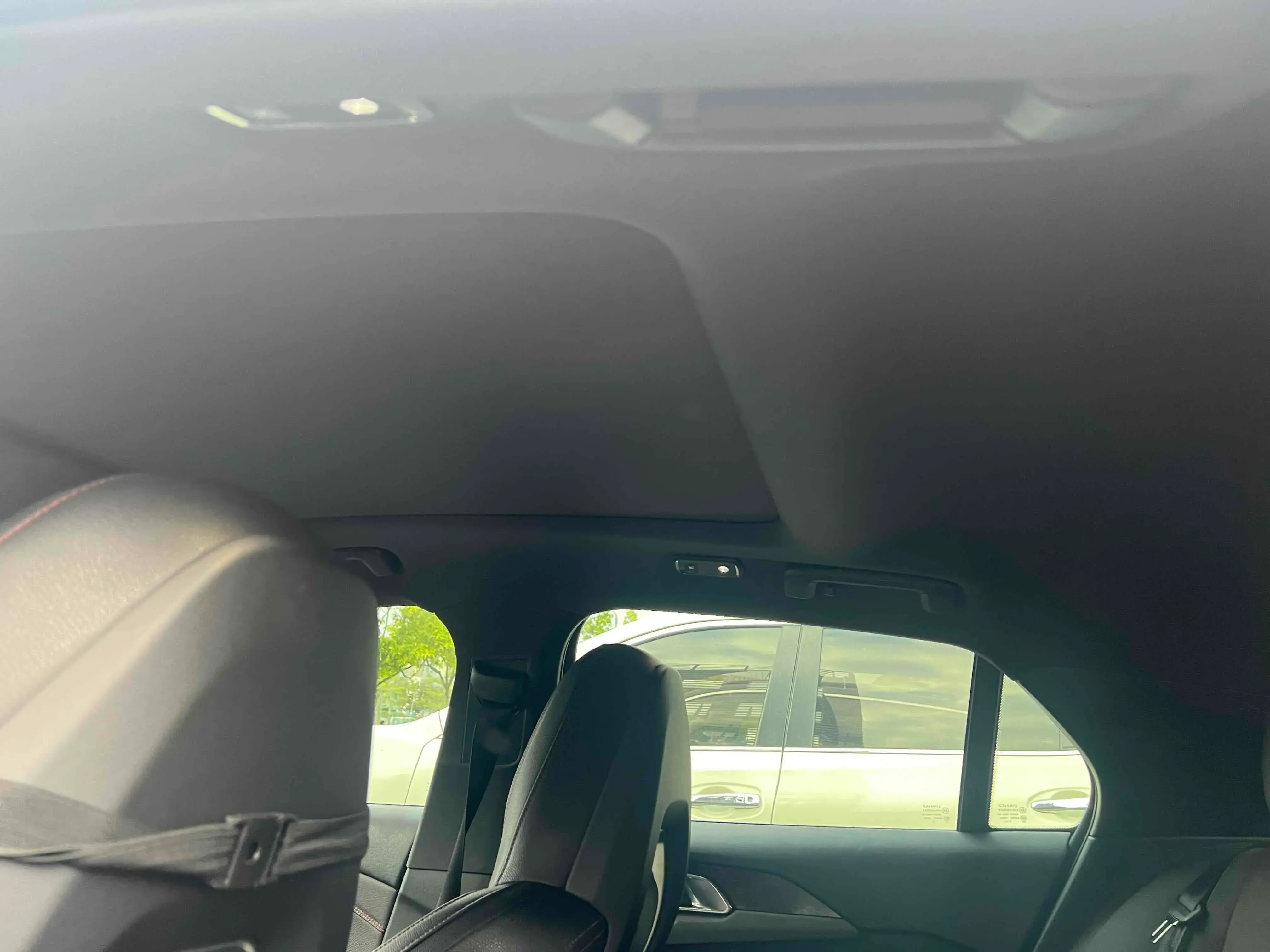 2019 LYNK&CO 03 thumbnail 4