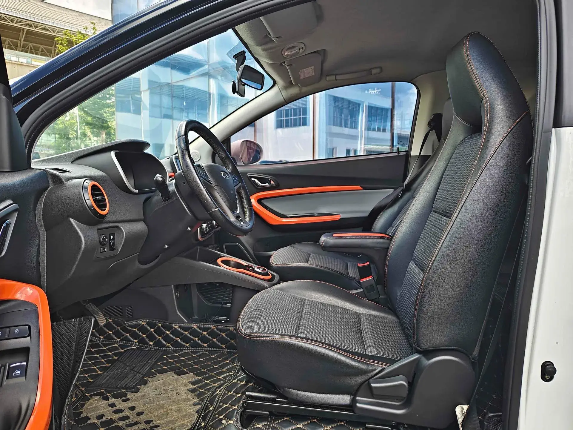 2019 CHERY LITTLE thumbnail 3