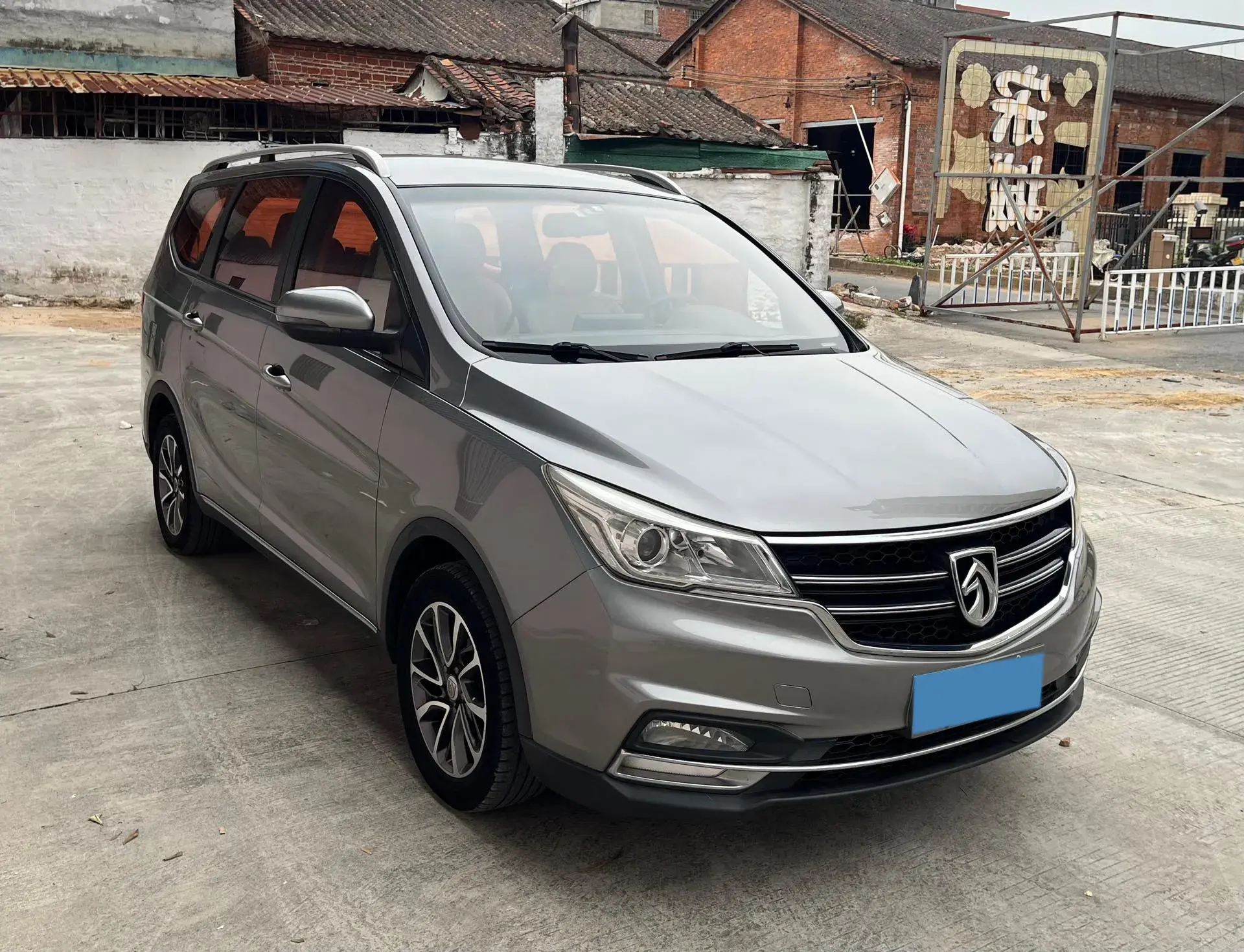 2017 BAOJUN 730 thumbnail 2