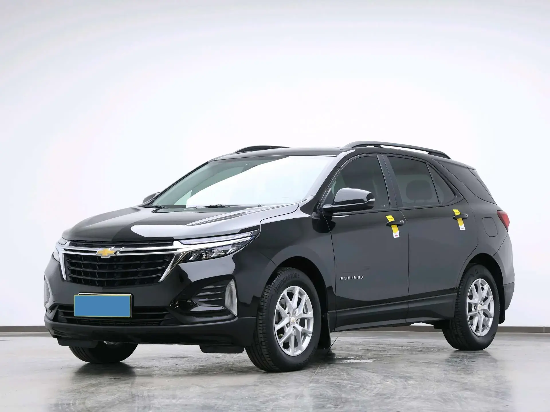 2022 CHEVROLET EQUINOX view 1