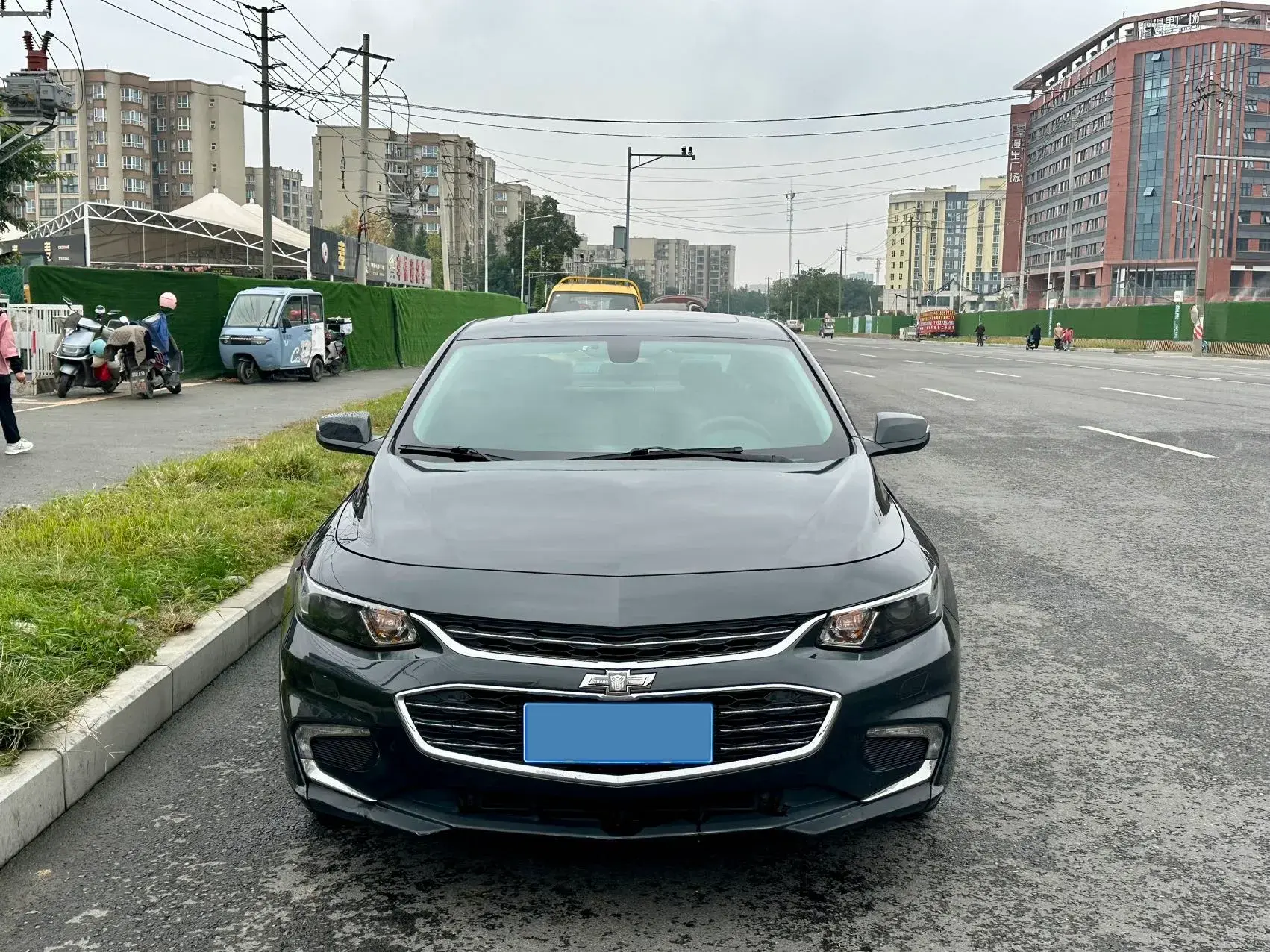 2018 CHEVROLET MALIBU thumbnail 2