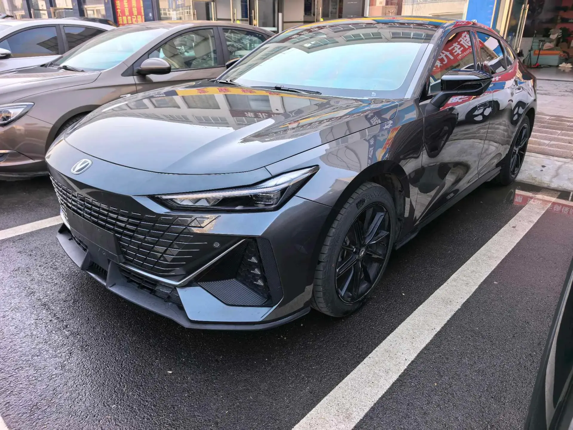 2023 CHANGAN UNI-V view 1