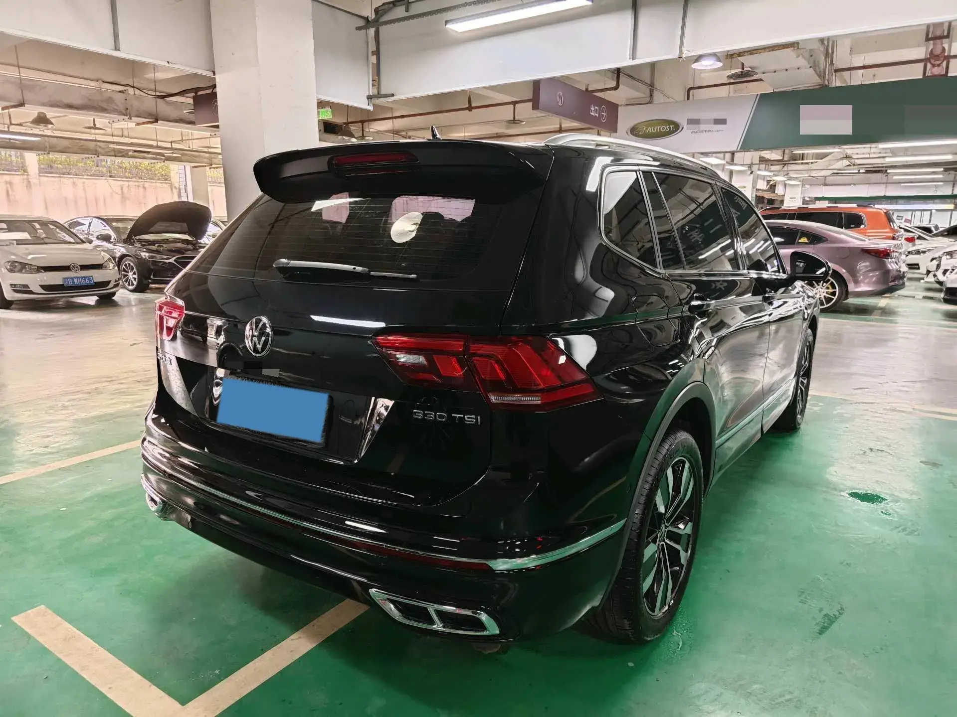 2024 VOLKSWAGEN TIGUAN thumbnail 2