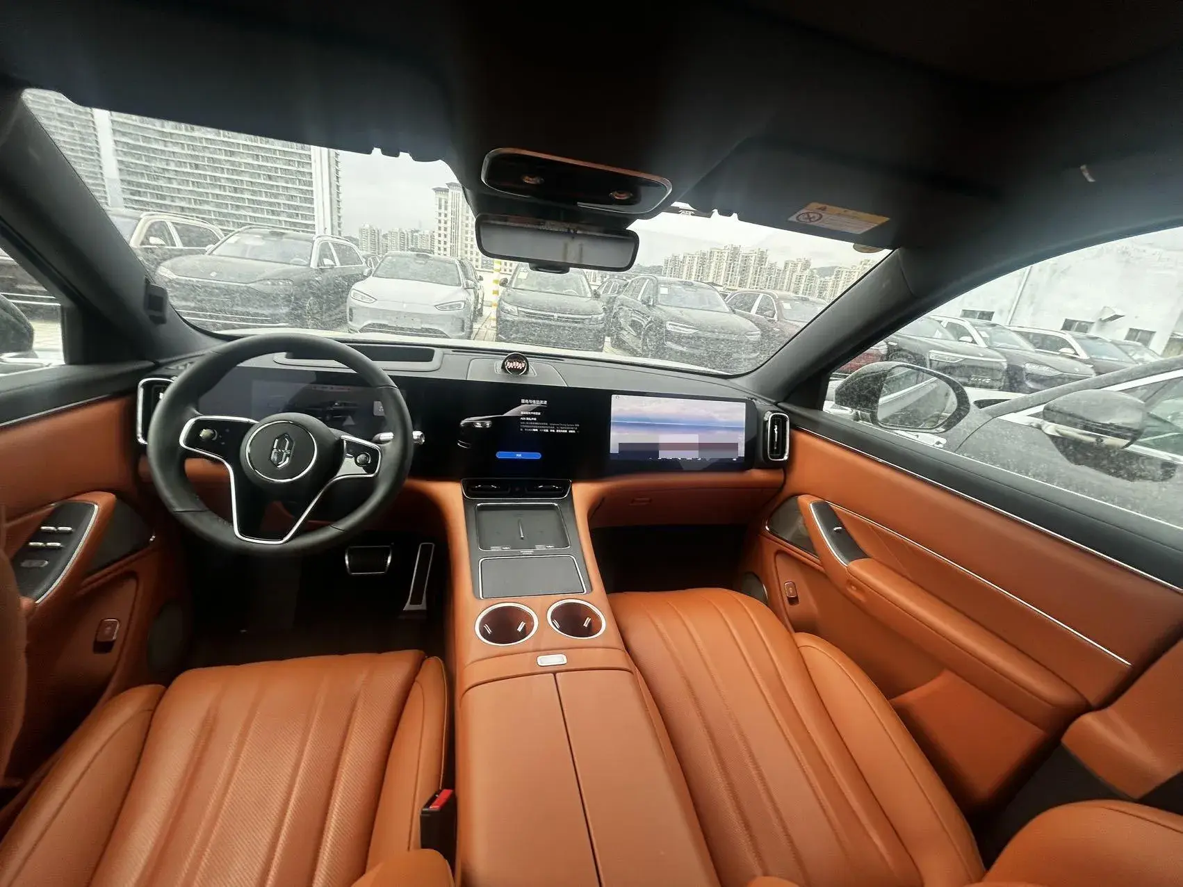 2025 AITO AITO thumbnail 3