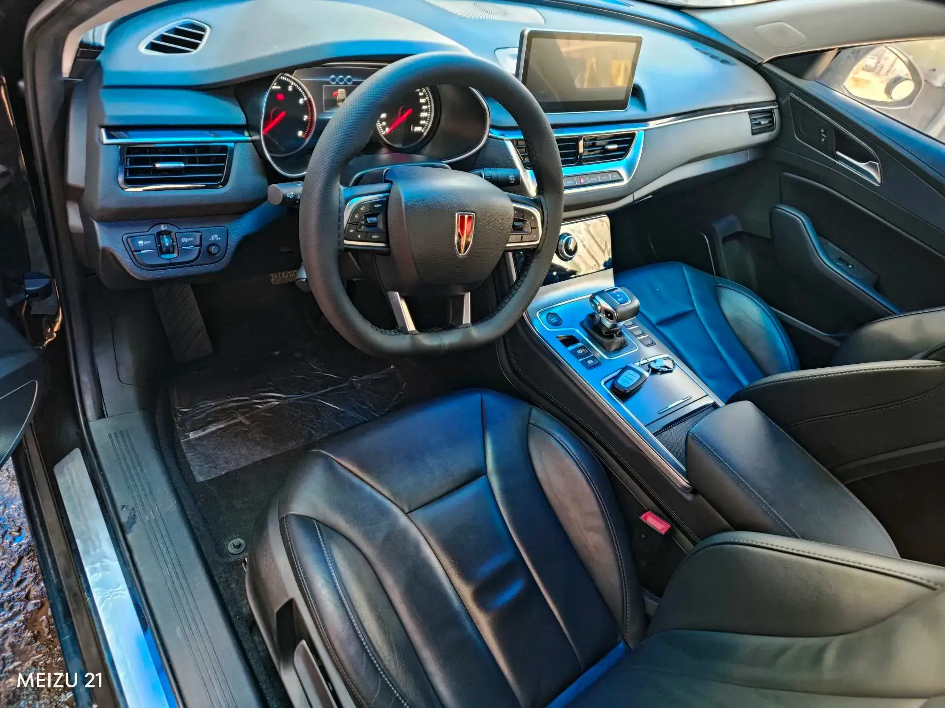 2022 HONGQI H5 thumbnail 3