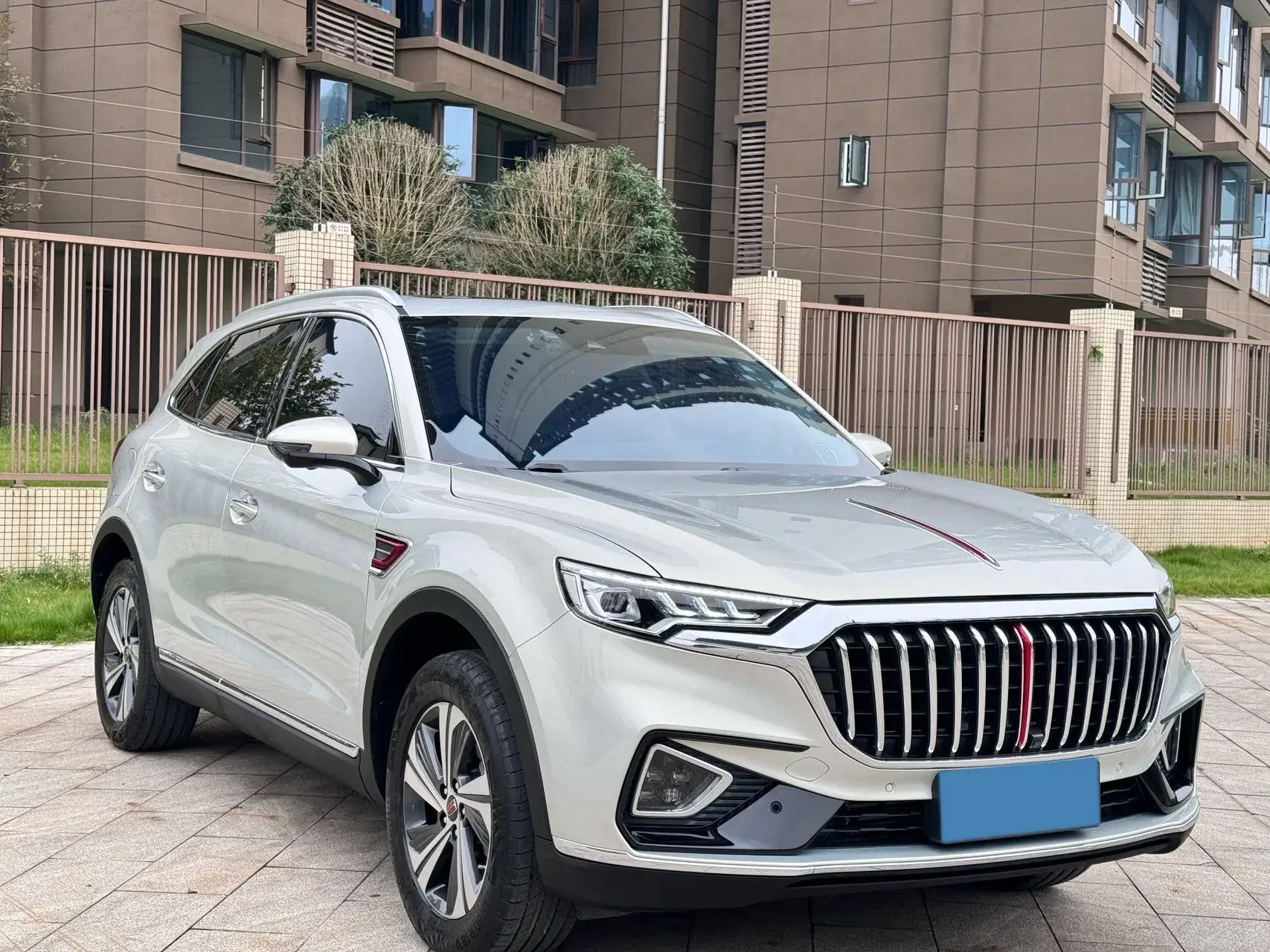 2022 HONGQI HS5 thumbnail 3