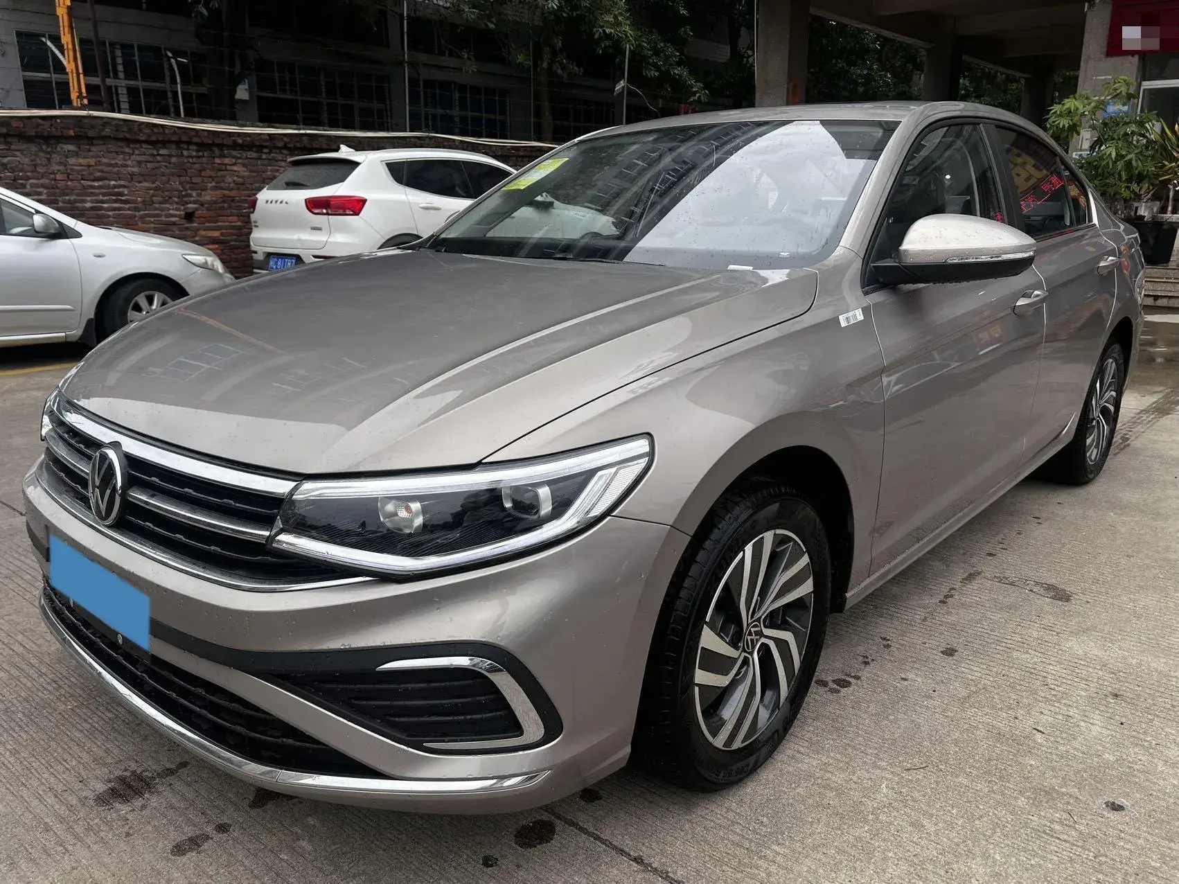 2025 VOLKSWAGEN BORA view 1