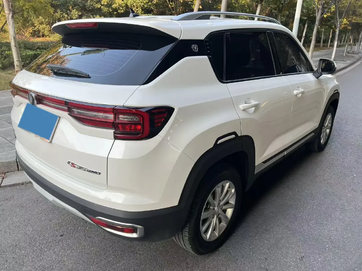 2017 ChangAn CS35 1.6L 125HP L4 5MT,autocango,china used car exporter,china ev exporter,chinese used car exporter,chinese used ev exporter