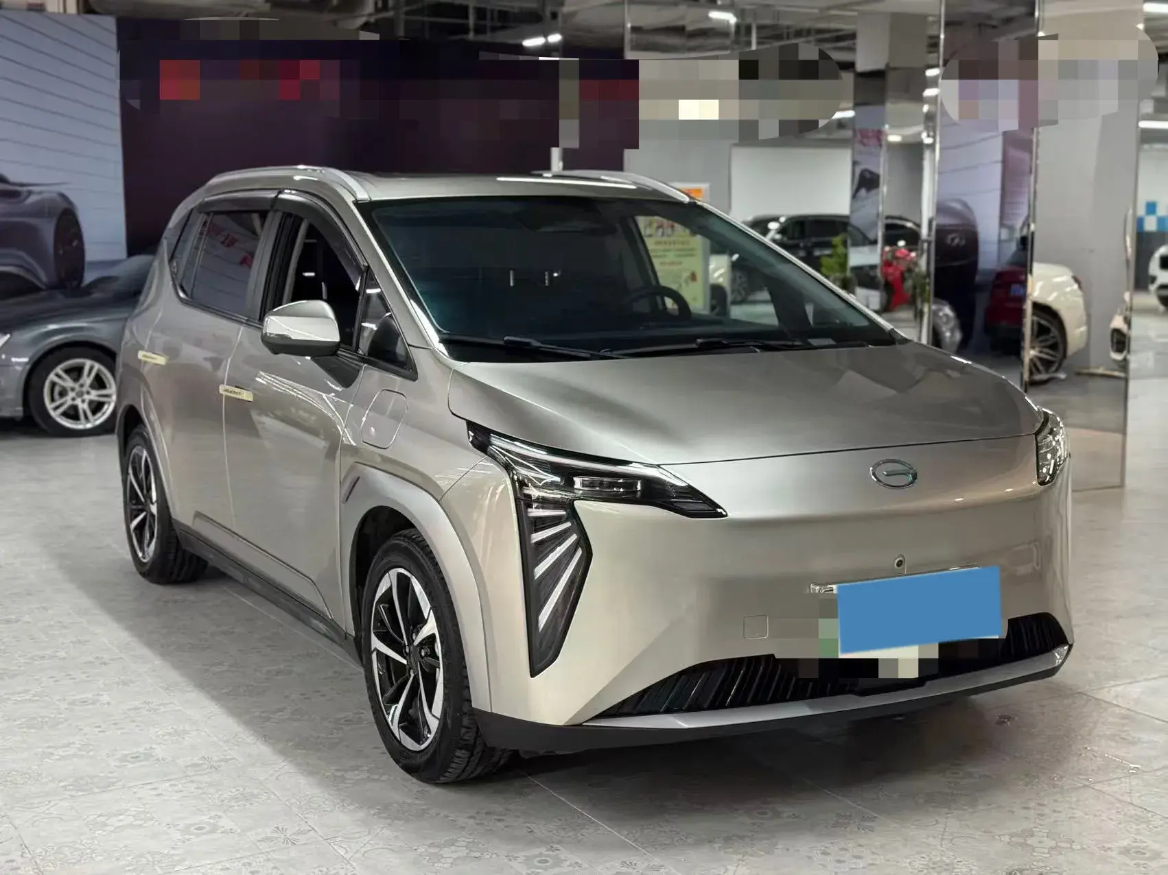 2023 AION Y thumbnail 3