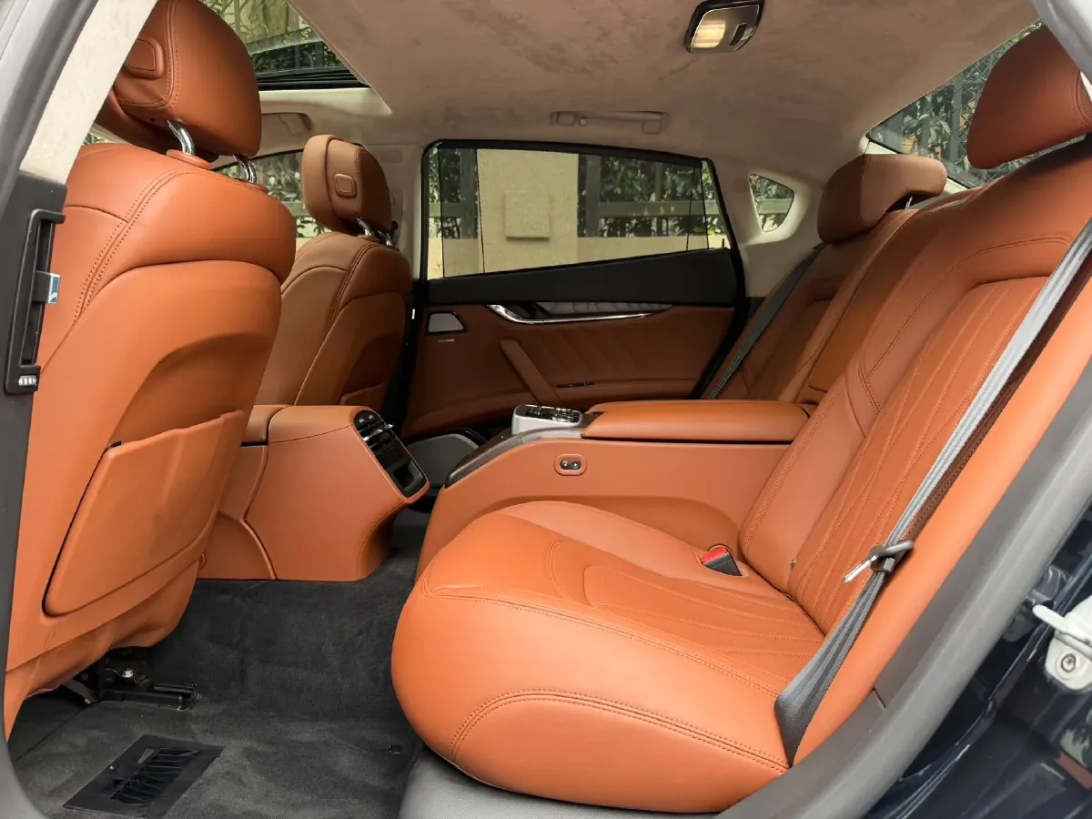 2019 Maserati Quattroporte 3.0T 350HP V6 8AT,autocango,china used car exporter,china ev exporter,chinese used car exporter,chinese used ev exporter