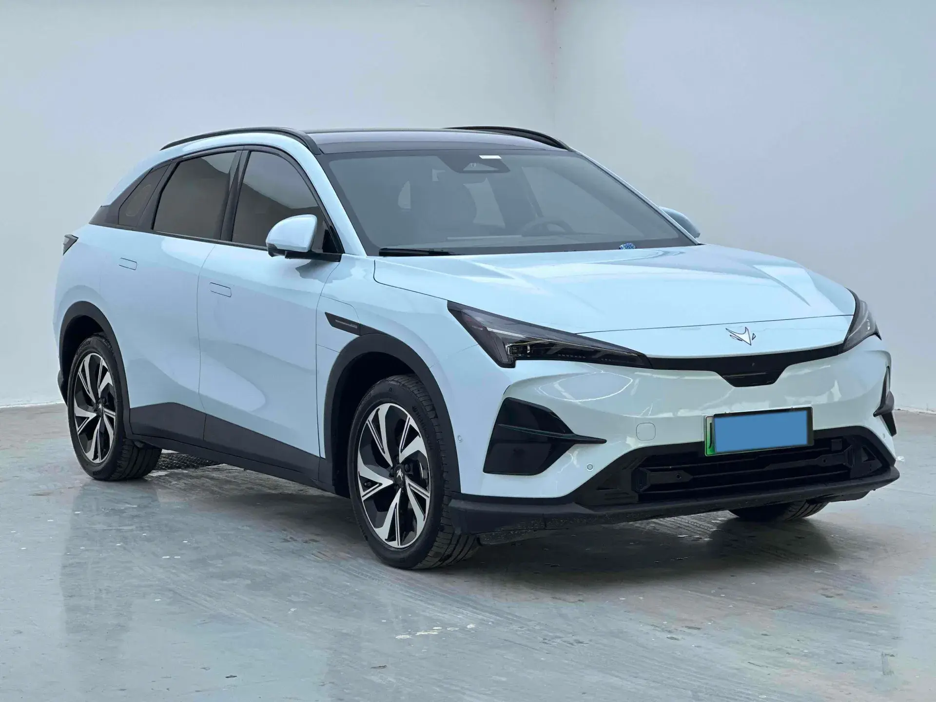 2025 ARCFOX ΑT5 thumbnail 3