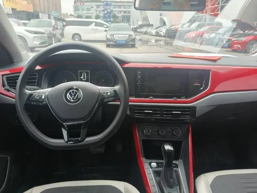 2021 VOLKSWAGEN POLO thumbnail 4