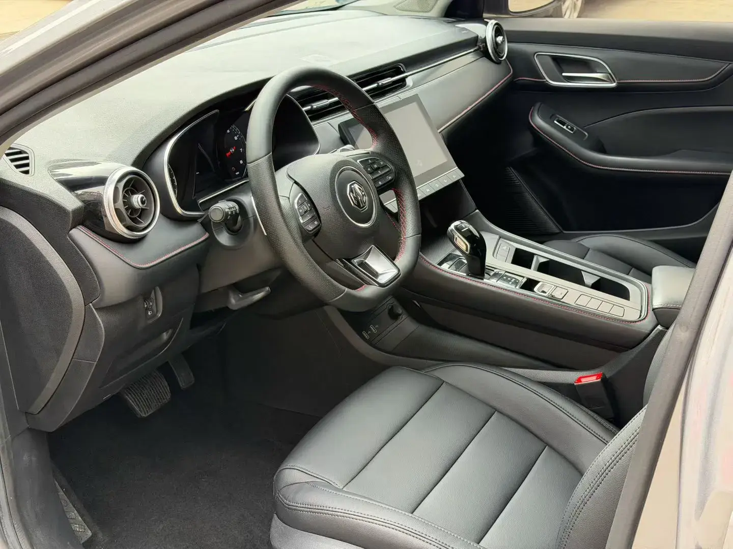 2020 MG MG6 thumbnail 4