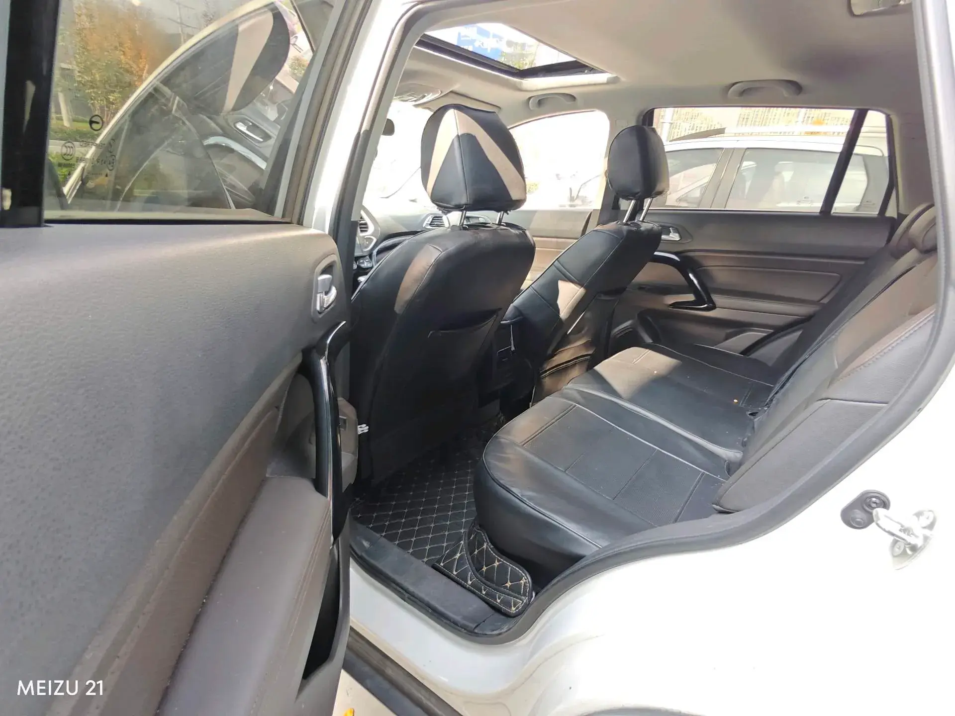 2017 GAC TRUMPCHI thumbnail 4