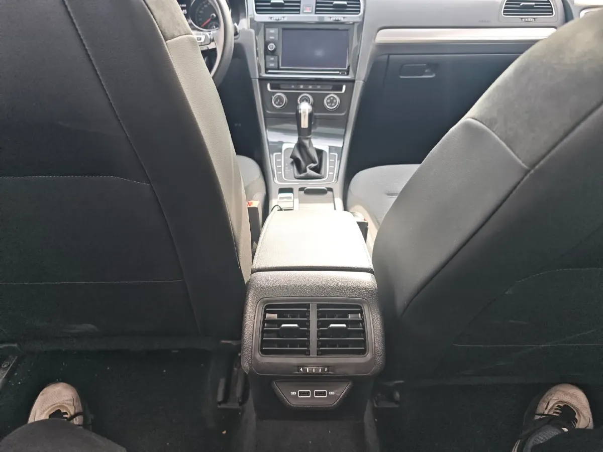 2019 Volkswagen Golf 1.6L 110HP L4 6AT,autocango,china used car exporter,china ev exporter,chinese used car exporter,chinese used ev exporter