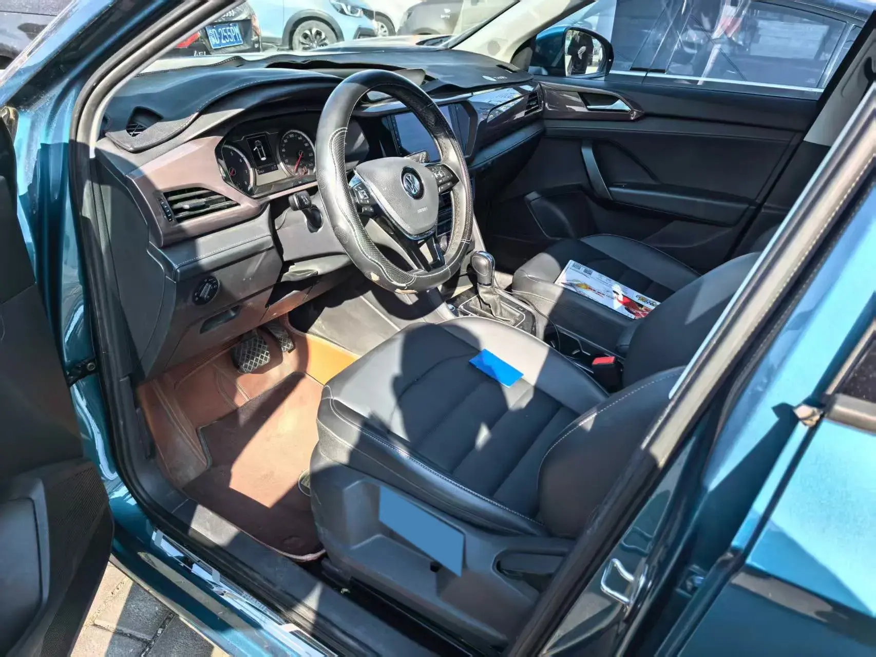 2019 VOLKSWAGEN THARU thumbnail 3