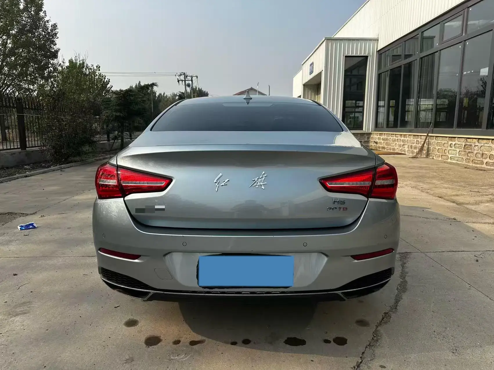 2018 HONGQI H5 thumbnail 4
