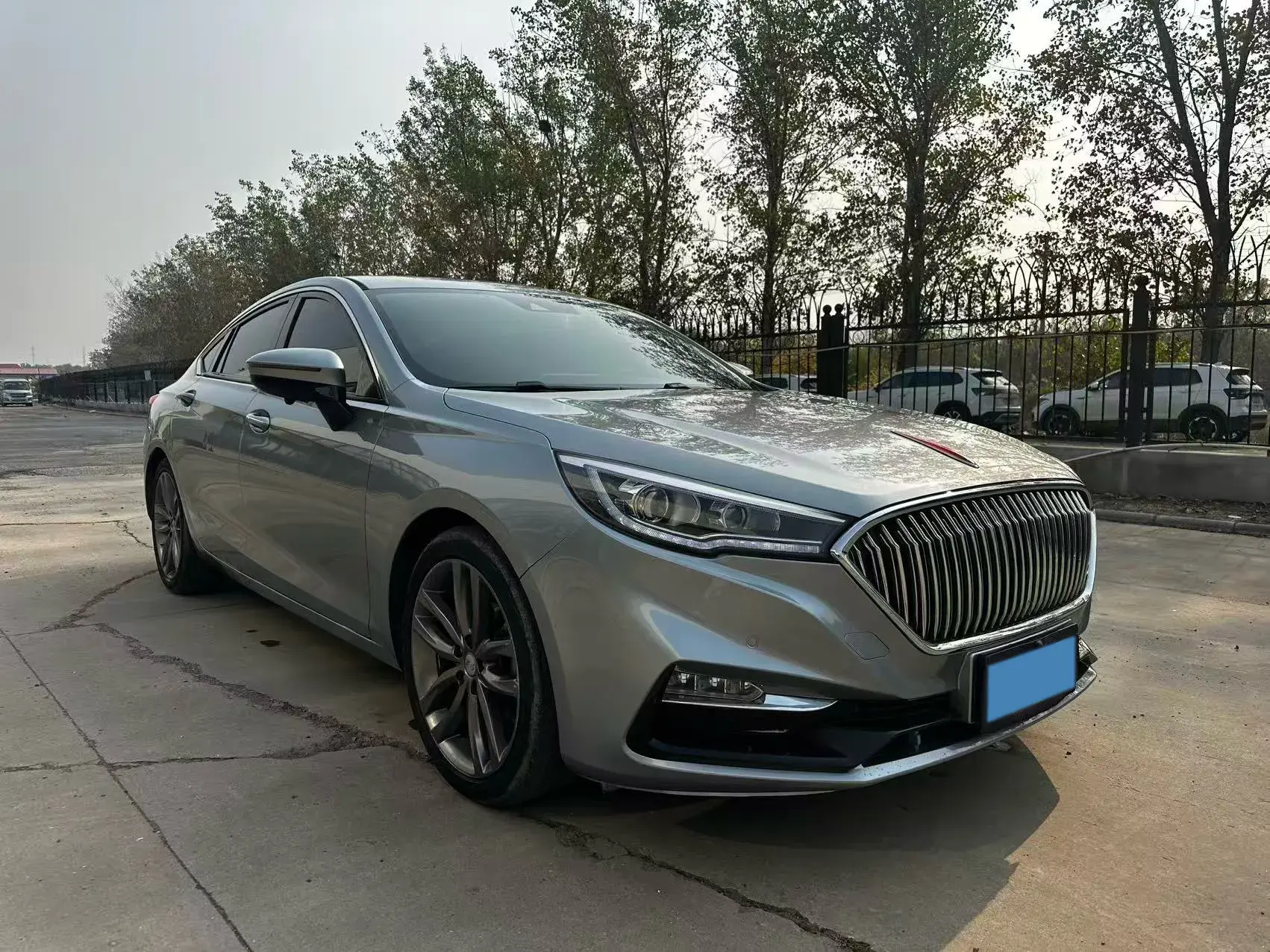 2018 HONGQI H5 thumbnail 3