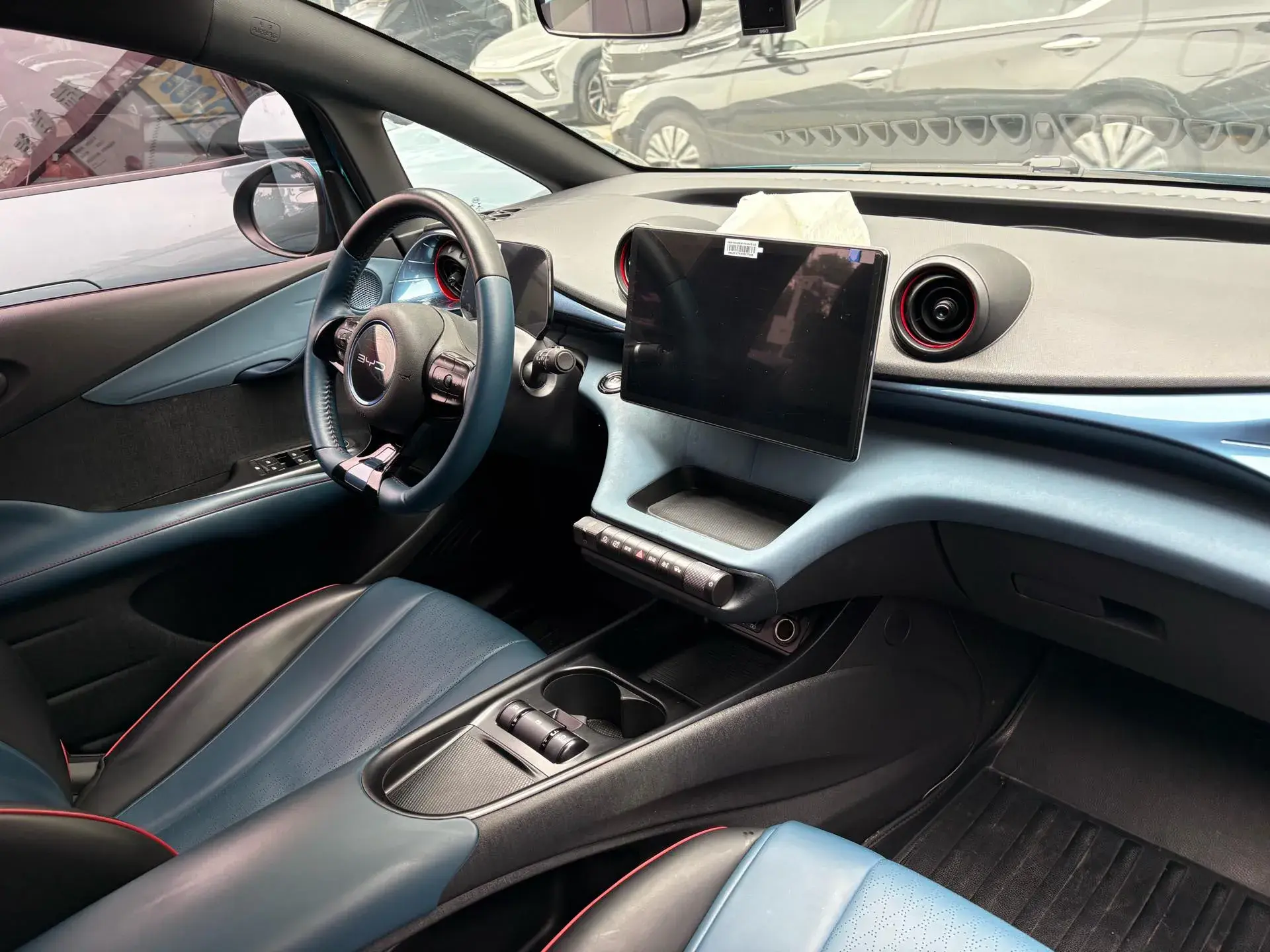 2021 BYD DOLPHIN thumbnail 4