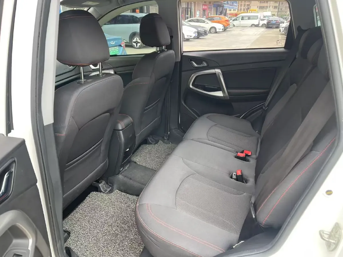 2017 Chery Tiggo 5 1.5T 152HP L4 5MT,autocango,china used car exporter,china ev exporter,chinese used car exporter,chinese used ev exporter