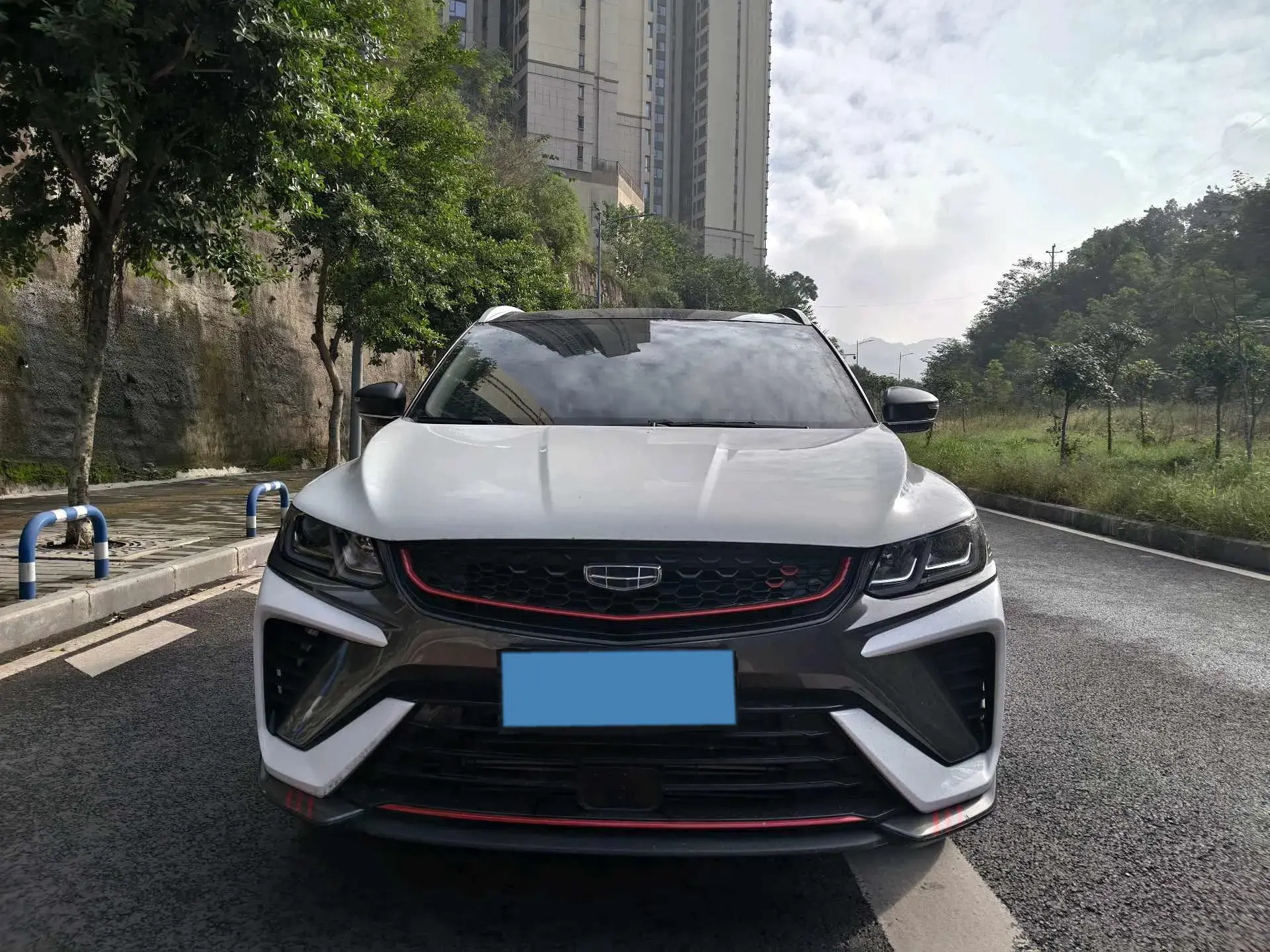 2021 GEELY COOLRAY thumbnail 2