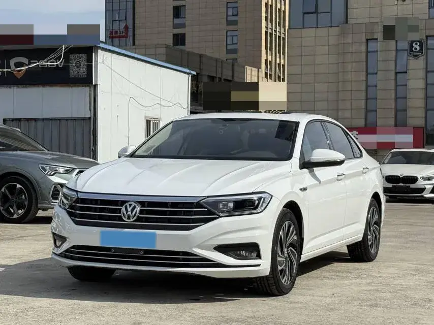 2022 VOLKSWAGEN SAGITAR view 1