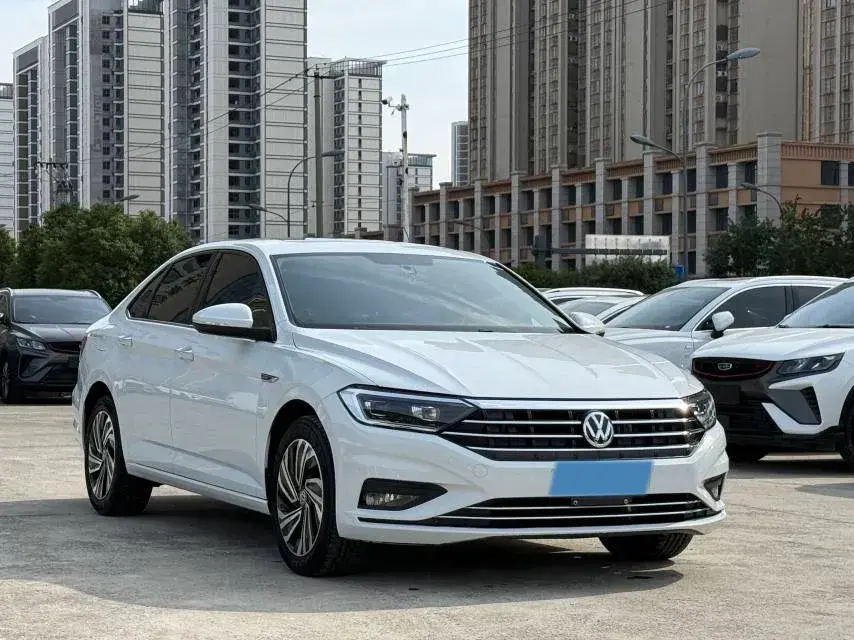 2022 VOLKSWAGEN SAGITAR thumbnail 3