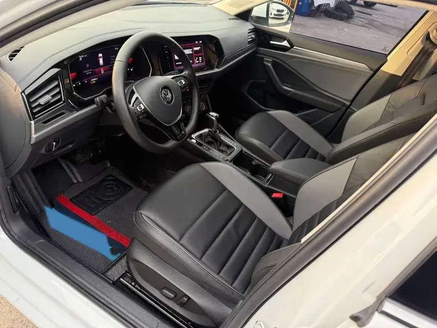 2022 VOLKSWAGEN SAGITAR thumbnail 4